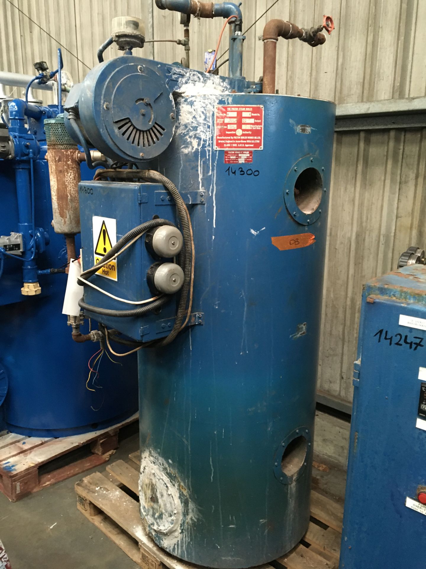 Fulton B5346 Gas -Fired Steam Boiler, approx. 1300mm long x 1000mm wide x 2200mm high, £50 lift - Image 2 of 3