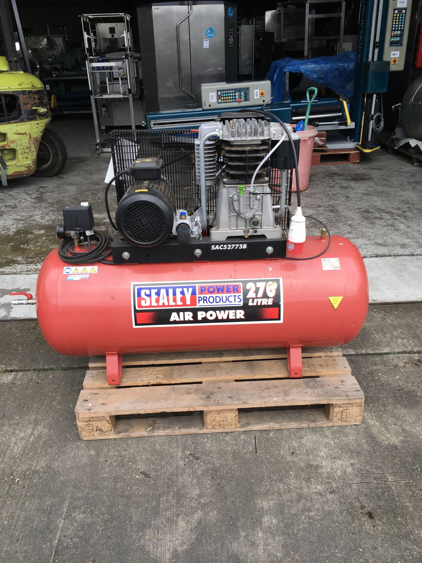 Sealey 270 Litre Receiver Mounted Air Compressor, max pressure 10bar/145psi, approx. 1630mm long x - Image 2 of 4