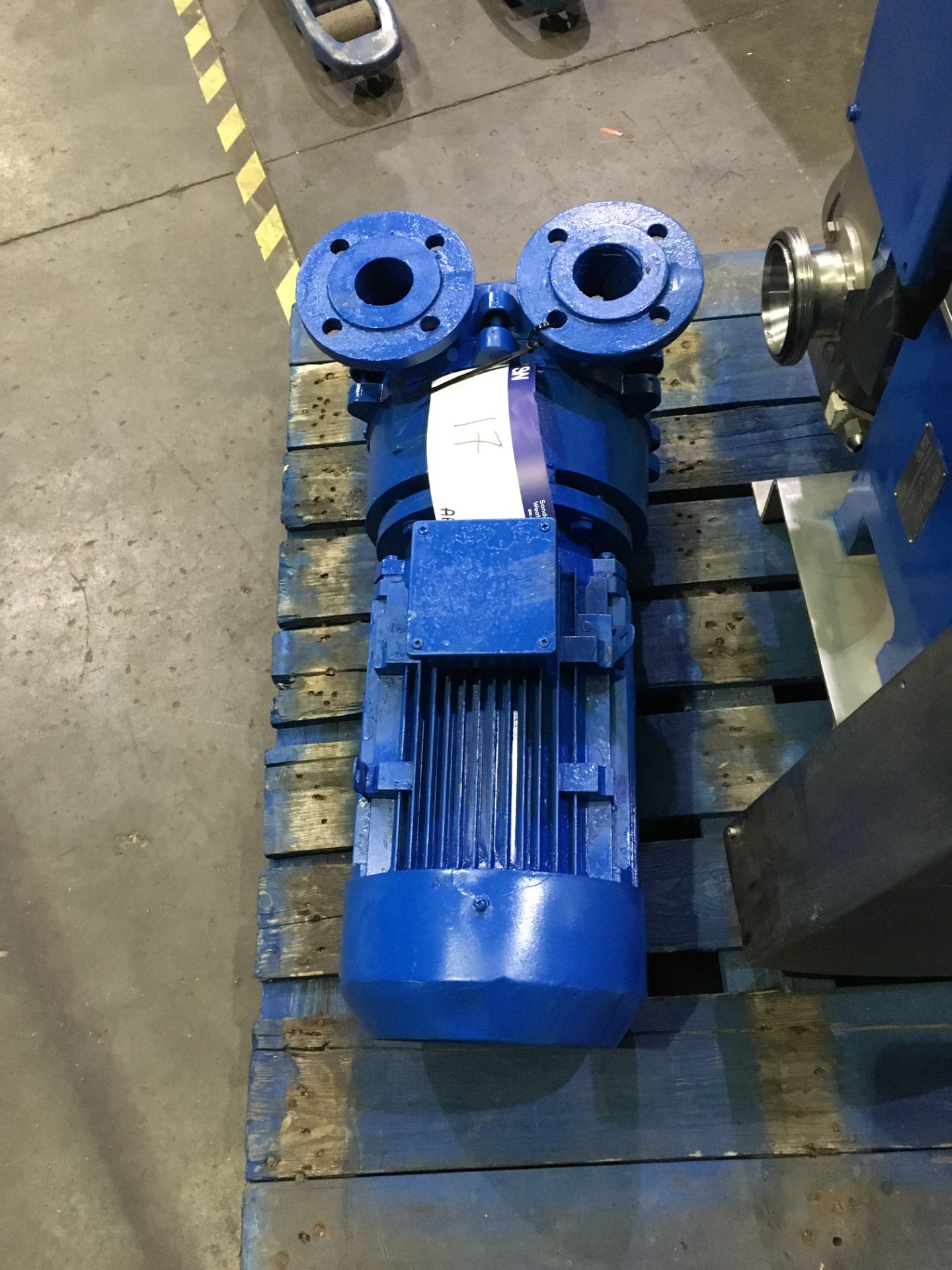 Speck Centrifugal Pump, with three phase motor, approx. 700mm long x 400mm wide x 400mm high, £30 - Image 2 of 5