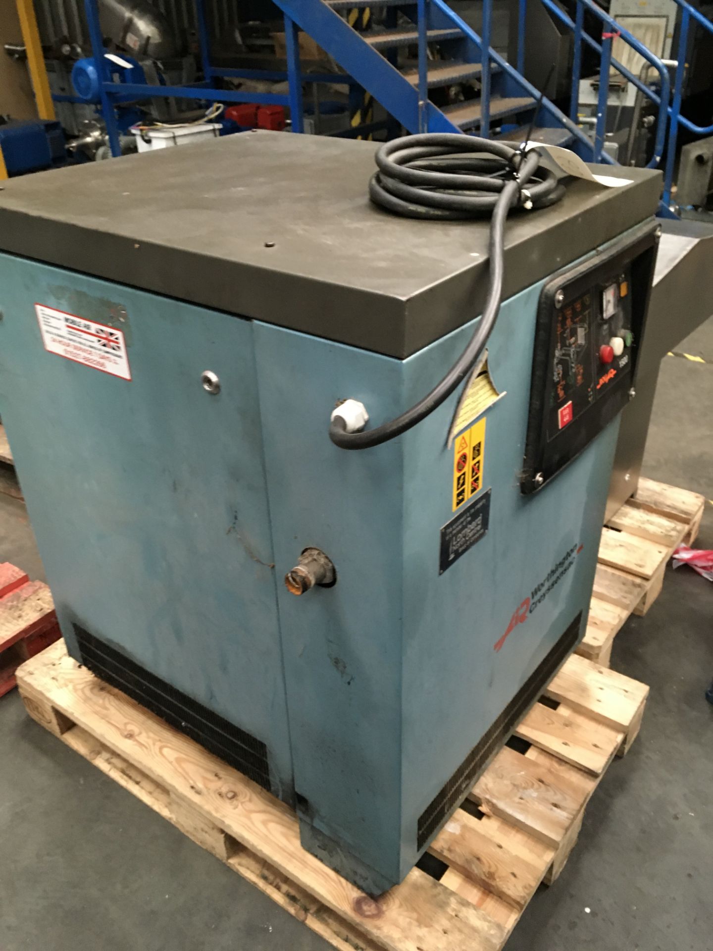 Rollair 1500 Air Compressor, approx. 1000mm long x 800mm wide x 1100mm high, £50 lift out charge - Image 3 of 3