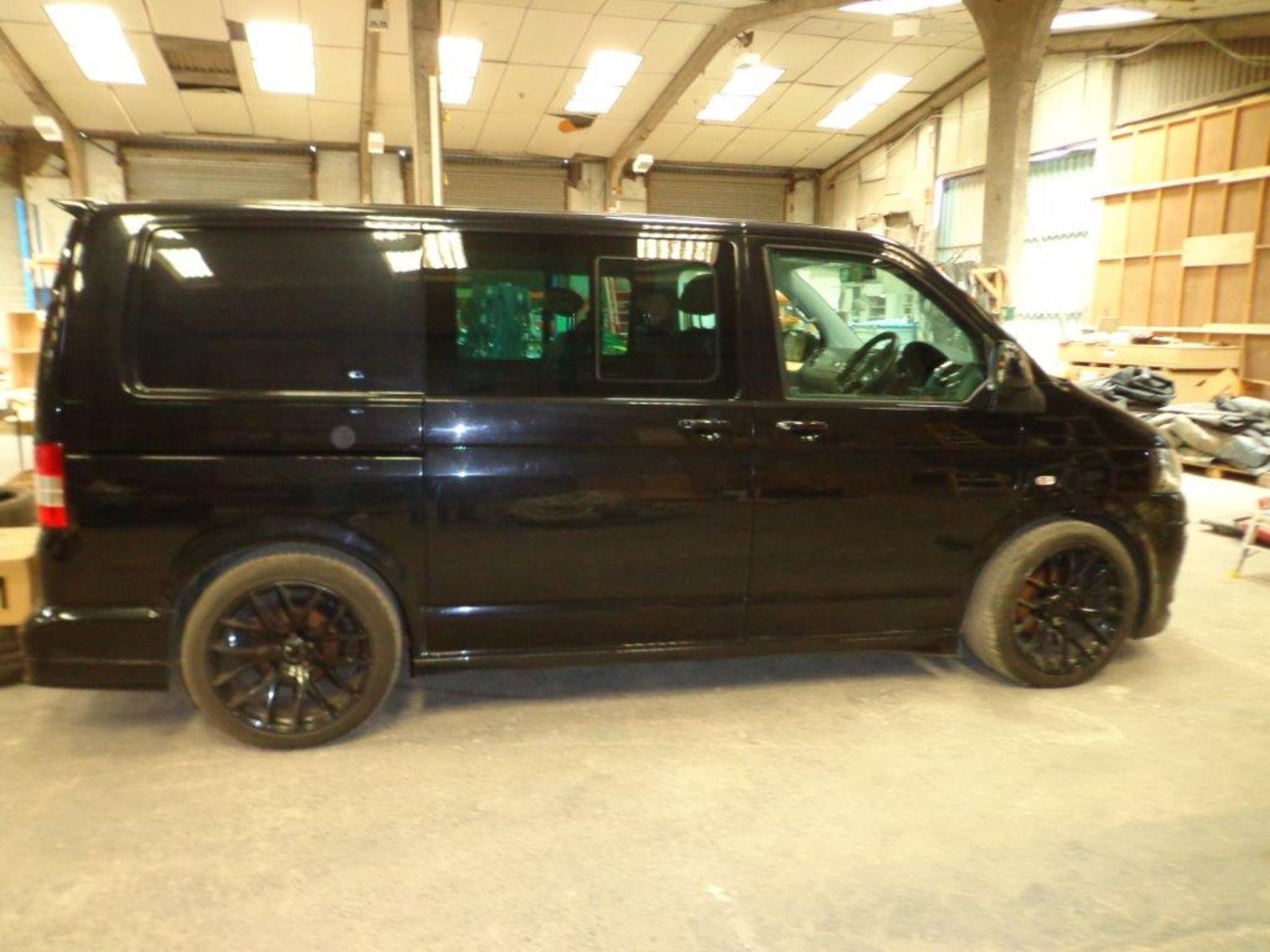 VW TRANSPORTER T30 2.0 TDI 140PS HIGHLINE KOMBI VAN, Registration No N7JJL, Date of Registration: - Image 3 of 11