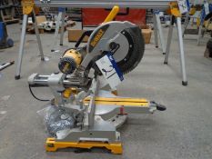 DEWALT DW5780 Universal Mitre Saw s/n 01149, 110v