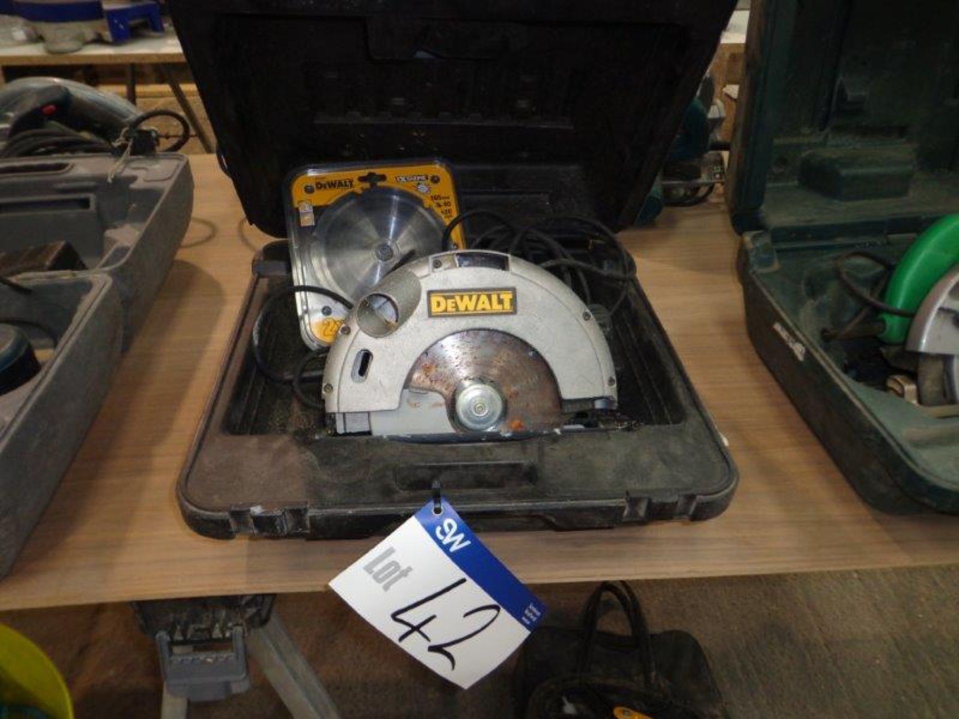 DEWALT DW62 240V Circular Saw c/w spare blade and case