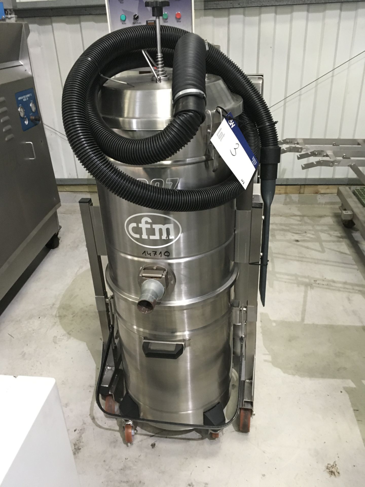 CFM Industrial Vacuum Cleaner , serial no. 00AE315