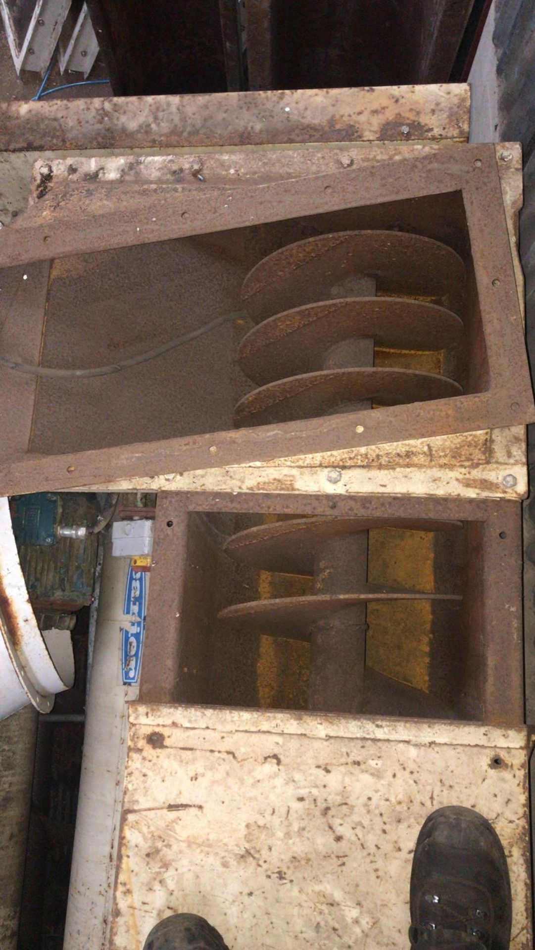 Williams Bin Discharger, approx. 13ft long , seria - Image 2 of 4