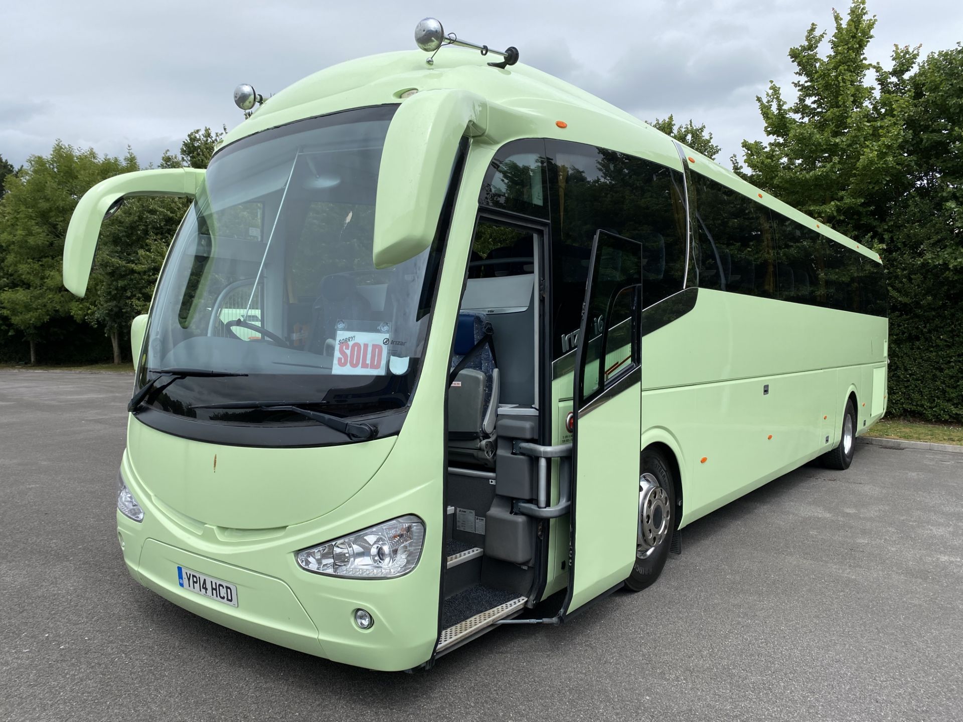 Irizar i6 59 SEAT 4x2 DIESEL EXECUTIVE COACH, registration no. YP14 HCD, date first registered 10/