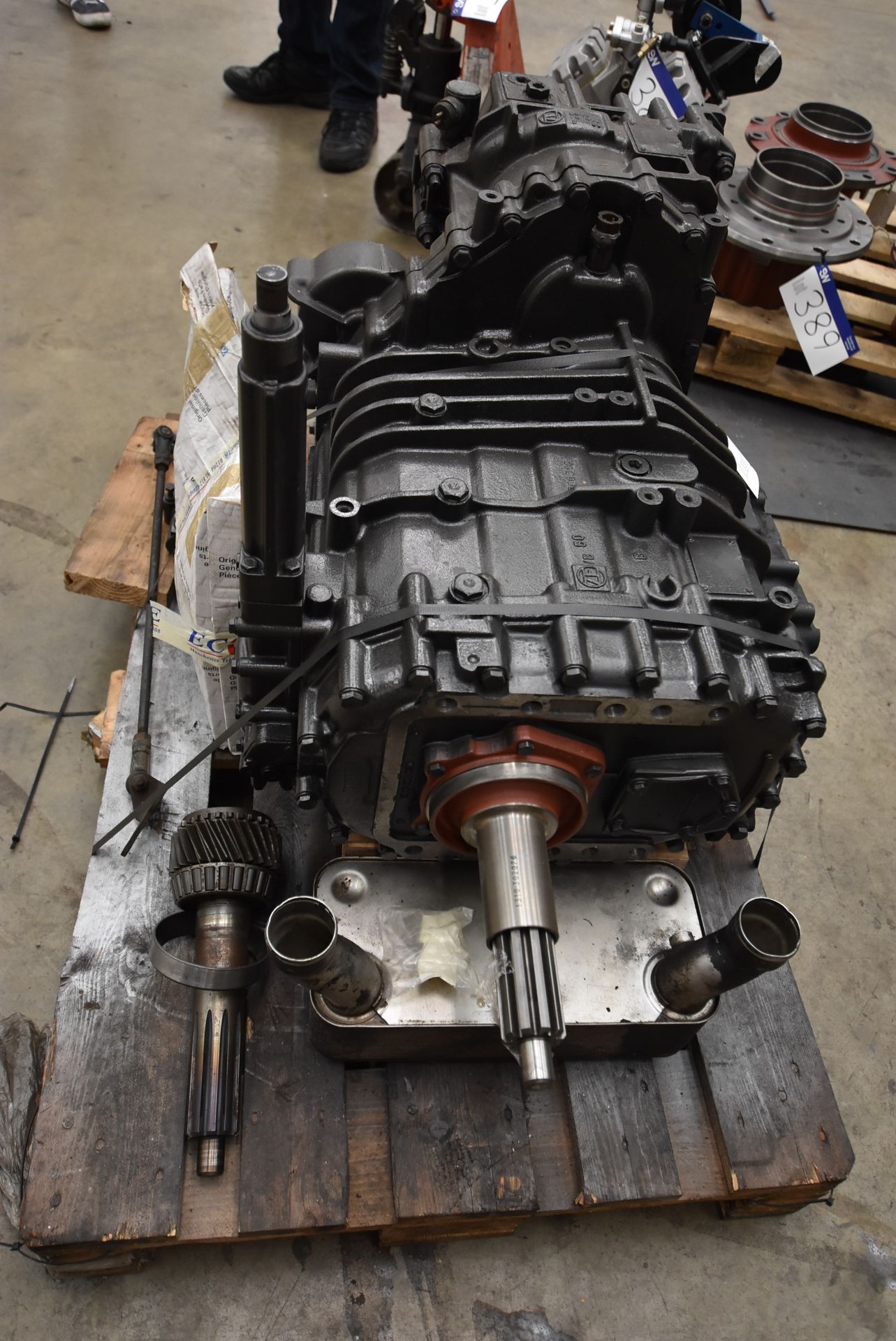 ZF Reconditioned Six Speed 1600 HGS Gearbox for Hy - Image 3 of 4