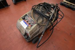 Comet 11/110m Oil Fired Pressure Washer (Please no