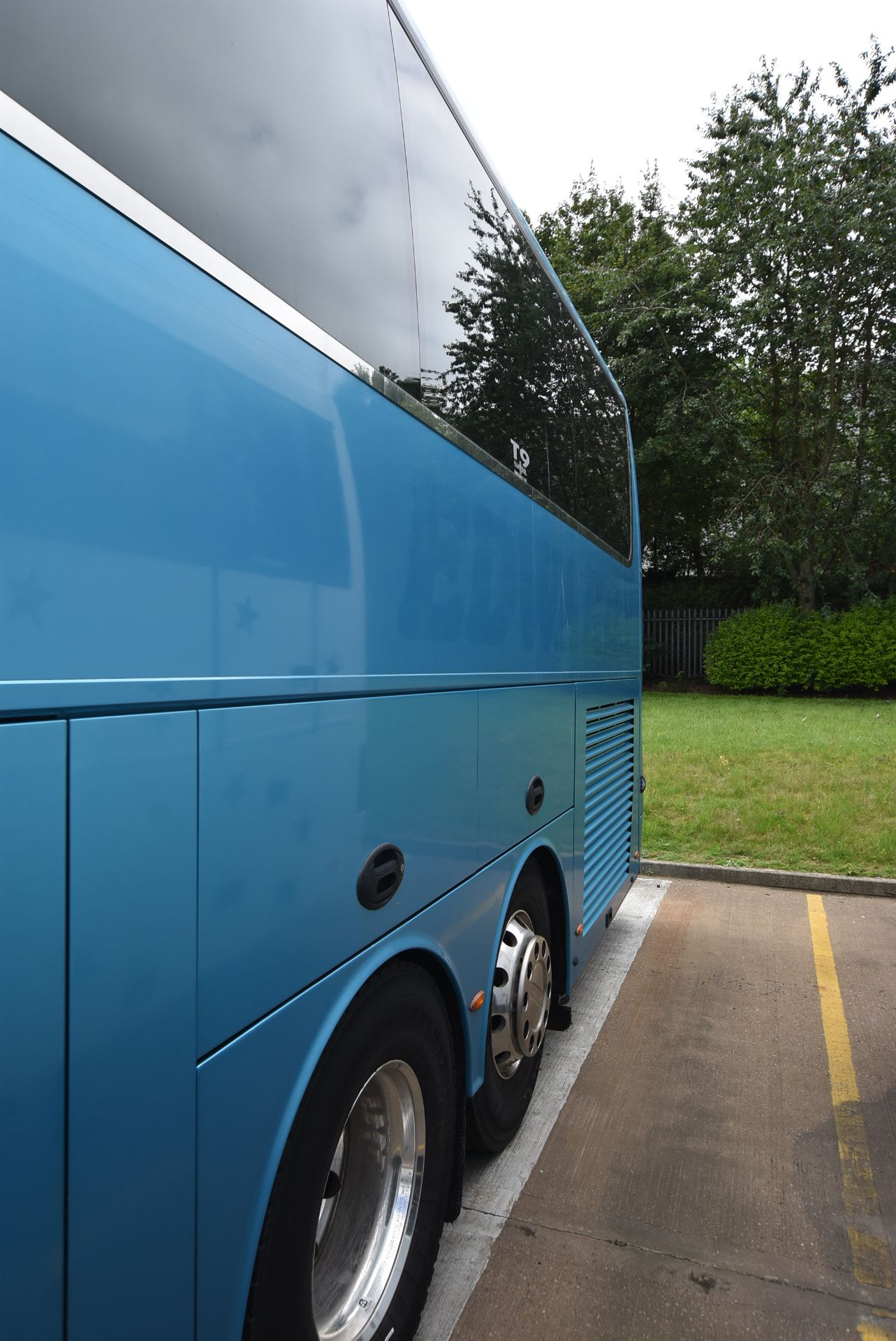 Van Hool T916 ASTRON SALOON COACH, registration no - Image 7 of 34