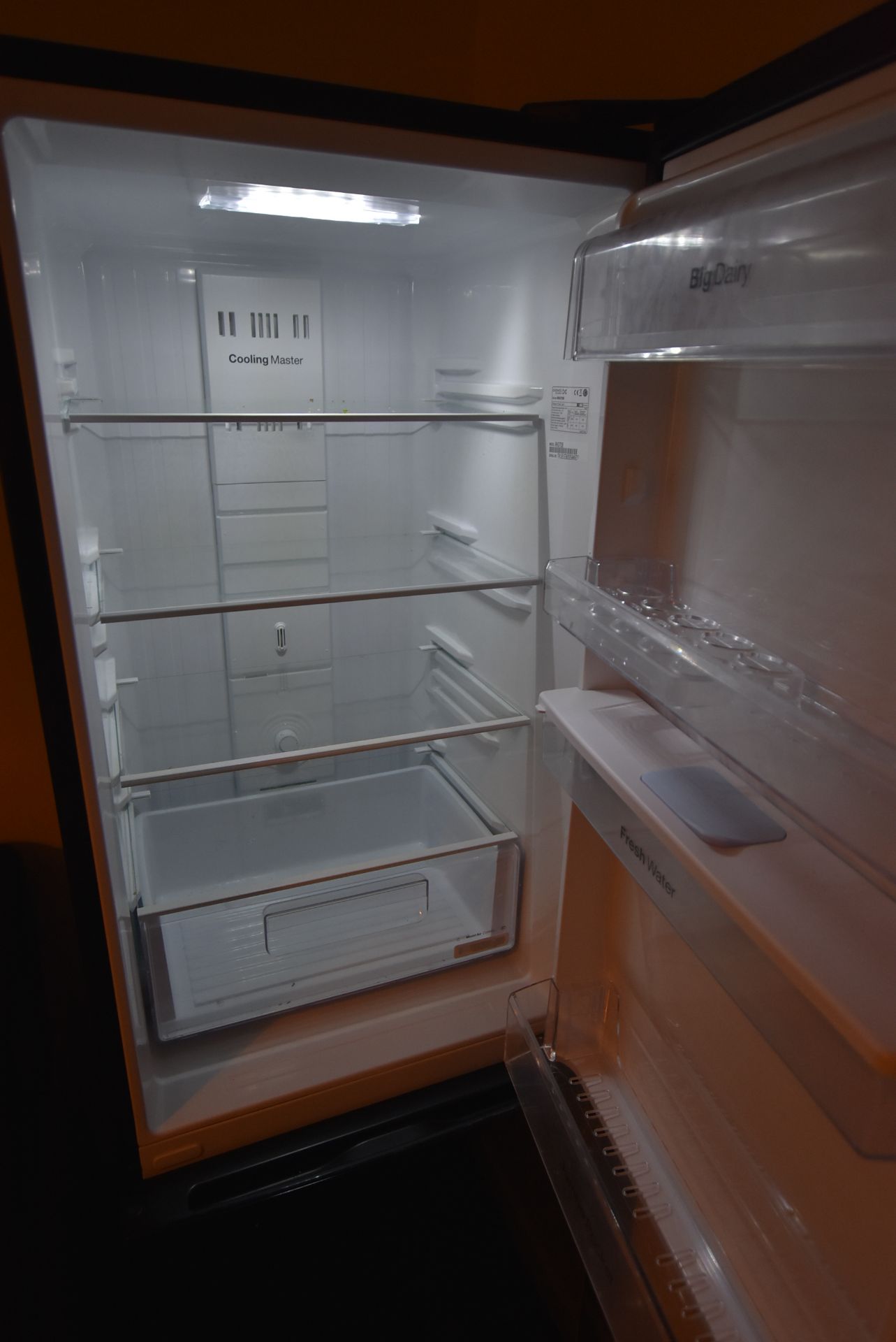 Daewoo RN37DB Refrigerator Freezer (Please note - - Image 2 of 3