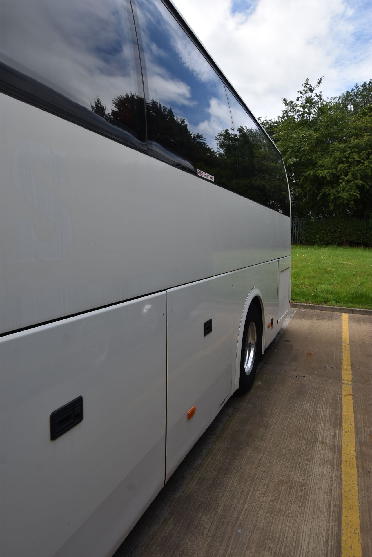 Volvo B12B 9700 49 SEAT SALOON COACH, registration - Image 5 of 34