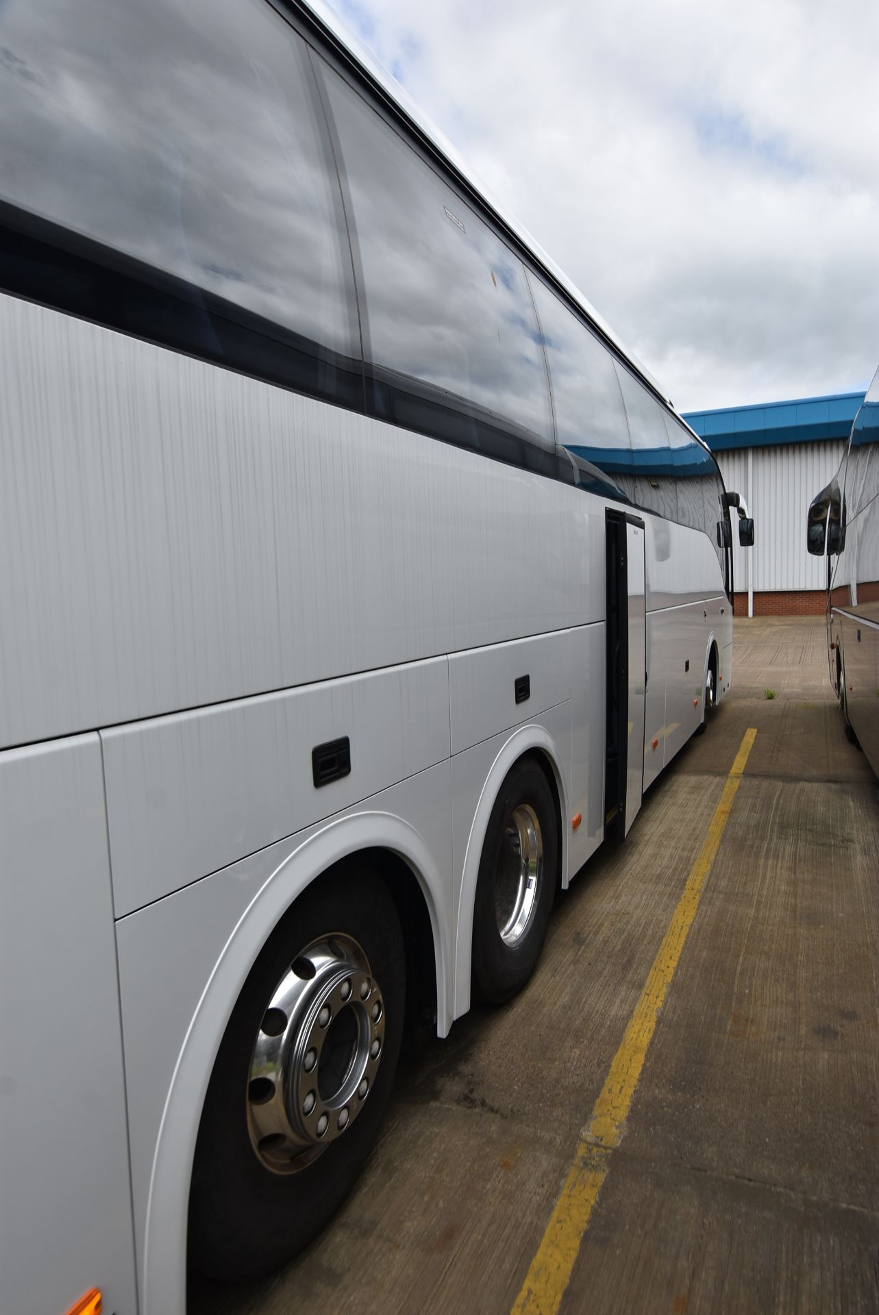 Volvo B13 R 9700 13m 53 SEAT SALOON COACH, registr - Image 11 of 37