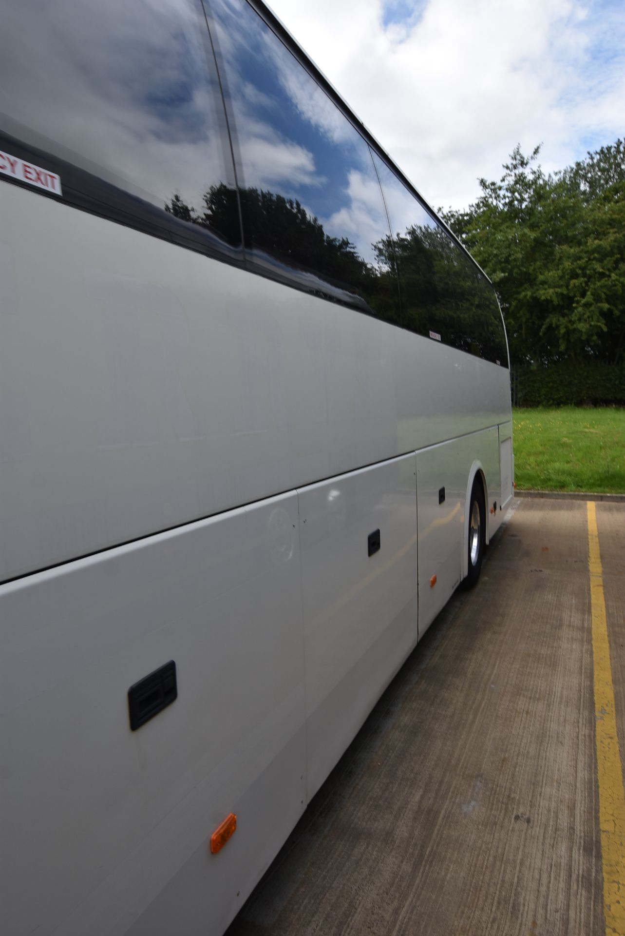 Volvo B12B 9700 49 SEAT SALOON COACH, registration - Image 4 of 34