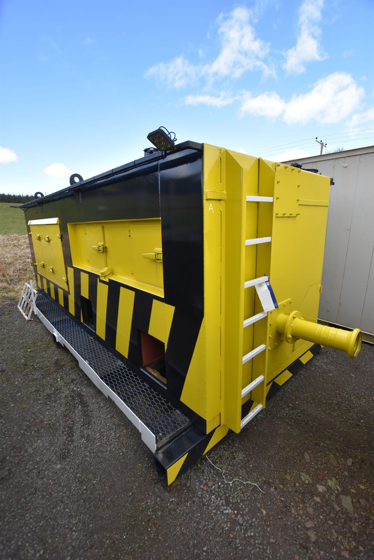 Vactor VACUUM UNIT, (SV379), fitted six cylinder diesel engine, Holmes blower dust filter socks - Image 2 of 10