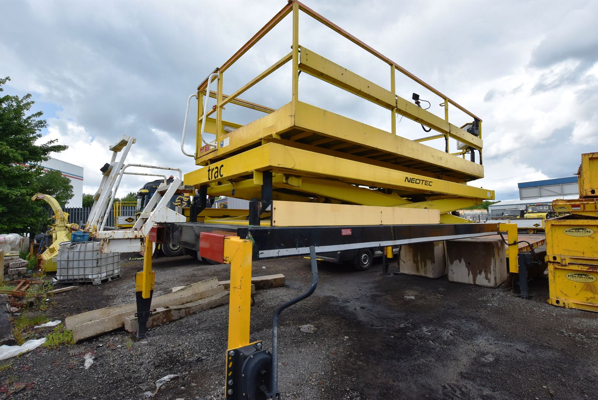 Renault PREMIUM LANDER 430.26 ROAD RAIL LHD 6x4 FLAT TRUCK FITTED CRANE & GAMMA MEWP, registration - Image 12 of 32