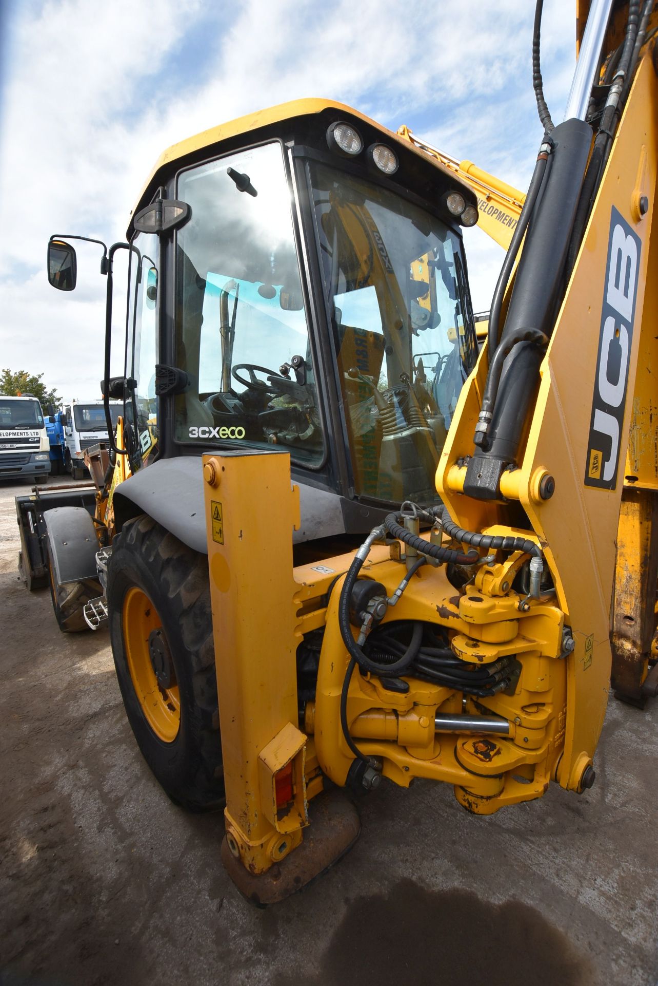 JCB 3CXSM 4T ECO BACK HOE LOADER, PIN JCB3CX4TH02100202, registration no. MX12 LRY, date first - Image 4 of 12