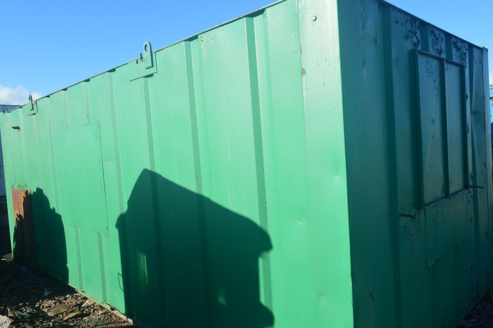 Welfare/ Toilet Cabin, approx. 2.5m x 2.7m x 2.25m high (lot located at Moorfield Drive, Altham, - Image 3 of 10