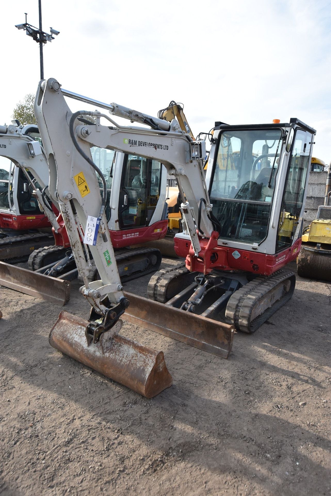 Takeuchi 2B228 3T TRACKED EXCAVATOR, serial no. 122803240, year of manufacture 2014, 17.8kW engine