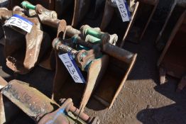 24in Bucket & 10in Bucket, each 35mm pins (lot located at 55 Clifton Street, Miles Platting,