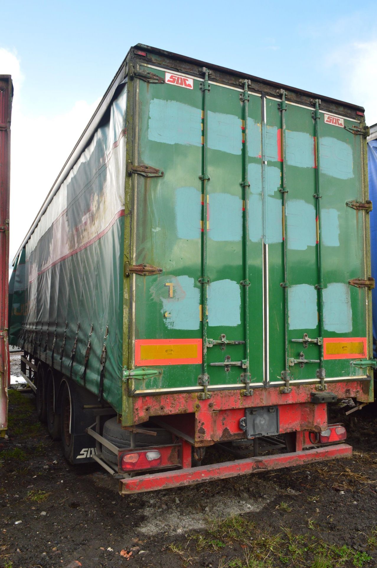 SDC Tri Axle Curtainside Trailer, VIN SDCC64553AAA59455, year of manufacture 2005, 39,000kg max. - Image 4 of 12