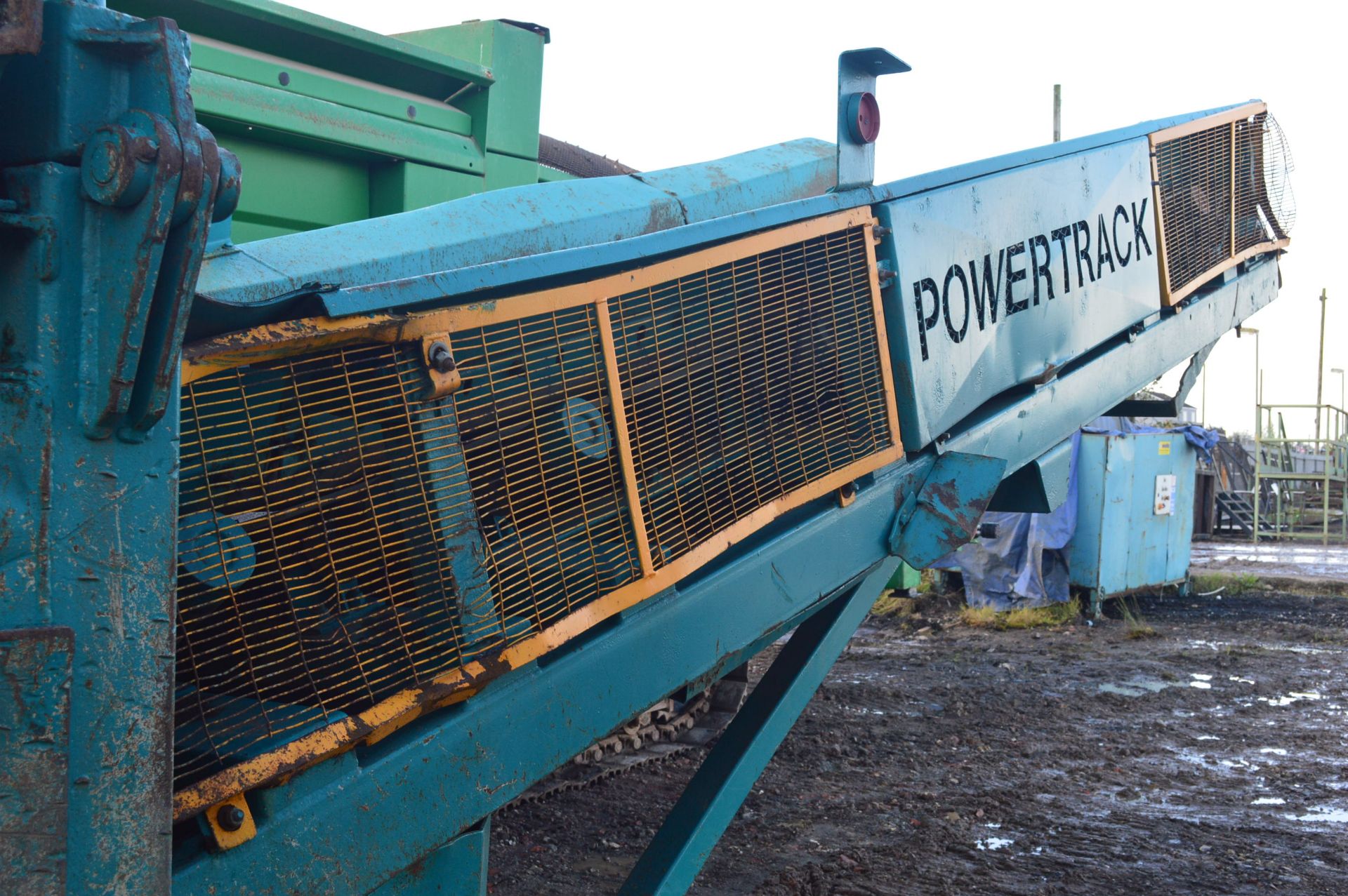 Powerscreen POWER TRACK MOUNTED AGGREGATE SCREEN, serial no. 72 15 651, indicated hours 8429 (at - Image 5 of 7