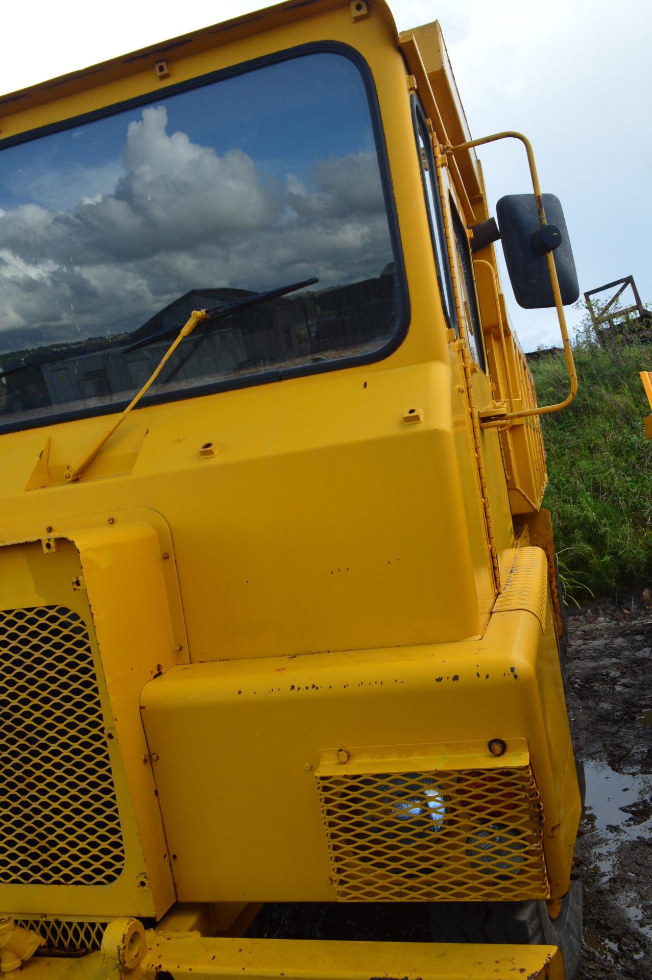 NEI Haulamatic 615 6x3 DUMP TRUCK, registration no. Q538 GRN, serial no. 1R2943, indicated hours - Image 4 of 7