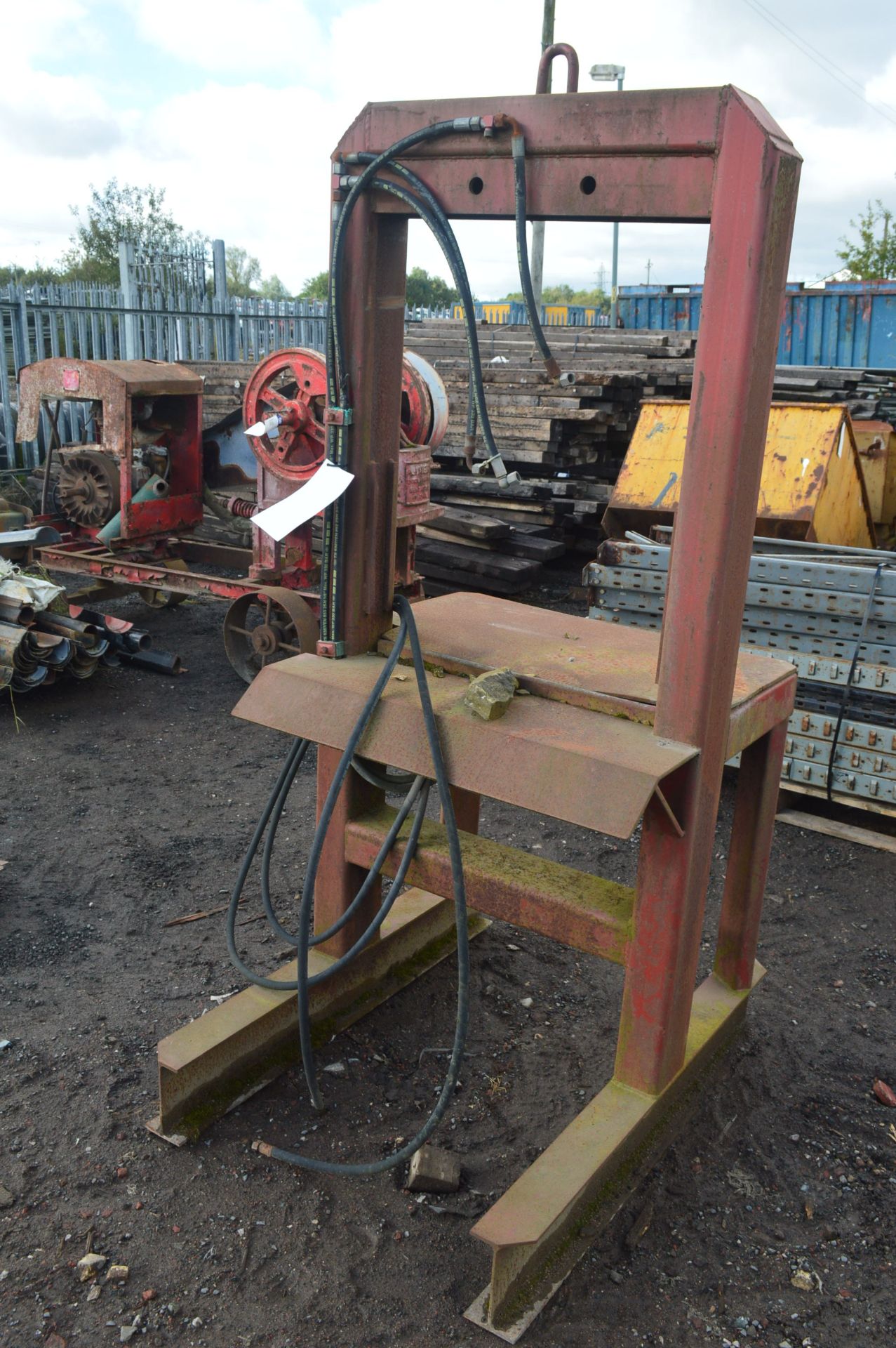 Hydraulic Punch/ Press STONE CROPPER (lot located at Moorfield Drive, Altham, Accrington, - Image 3 of 3