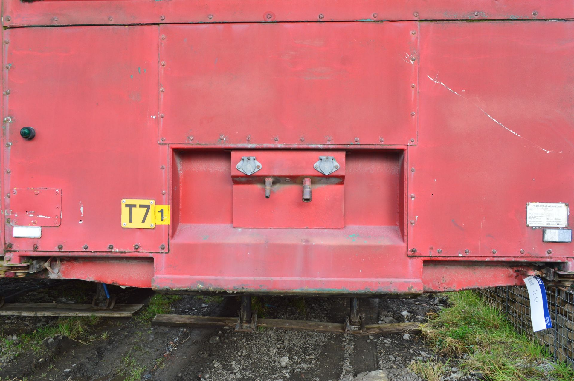 York Tandem Axle Curtainside Trailer, year of manufacture 1996, 31,500kg max. trailer weight (lot - Image 5 of 10