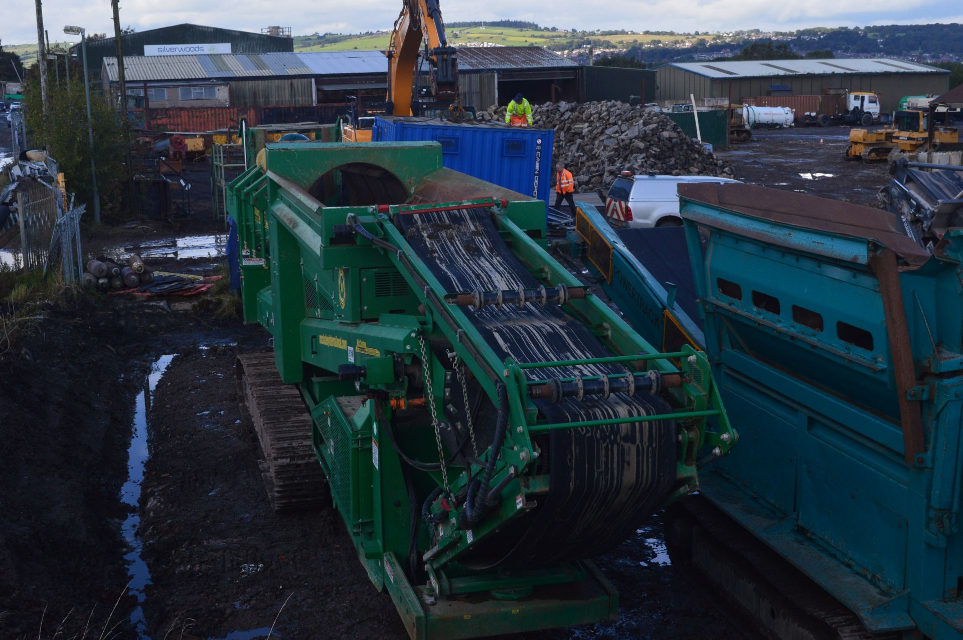 McCloskey 516RI 4x4 1-877 TRACK MOUNTED TROMMEL, serial no. 56271, year of manufacture 2016, - Image 6 of 11