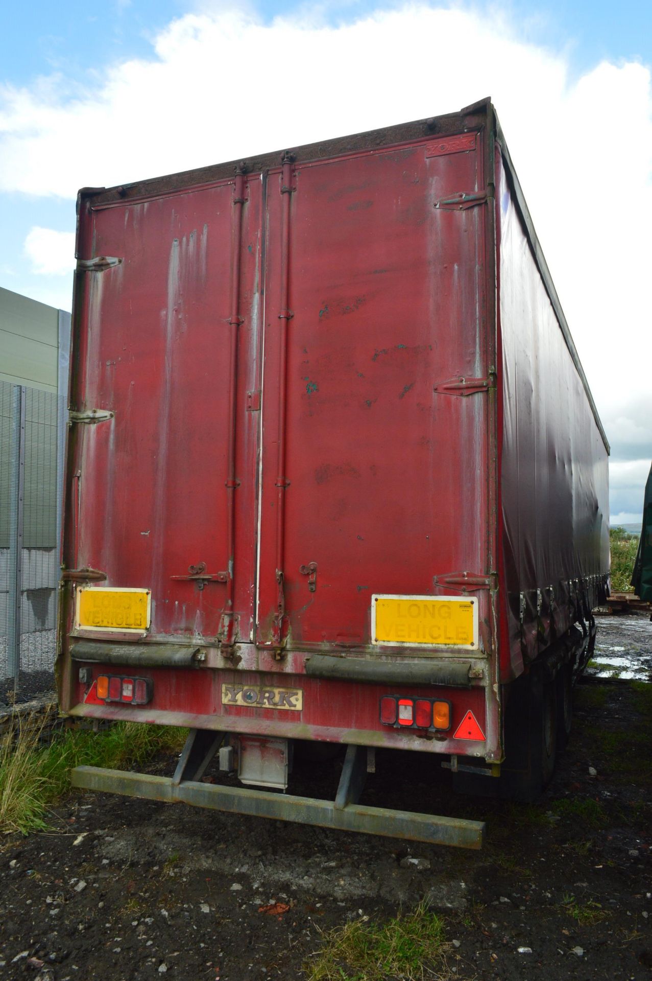 York Tandem Axle Curtainside Trailer, year of manufacture 1996, 31,500kg max. trailer weight (lot - Image 3 of 10