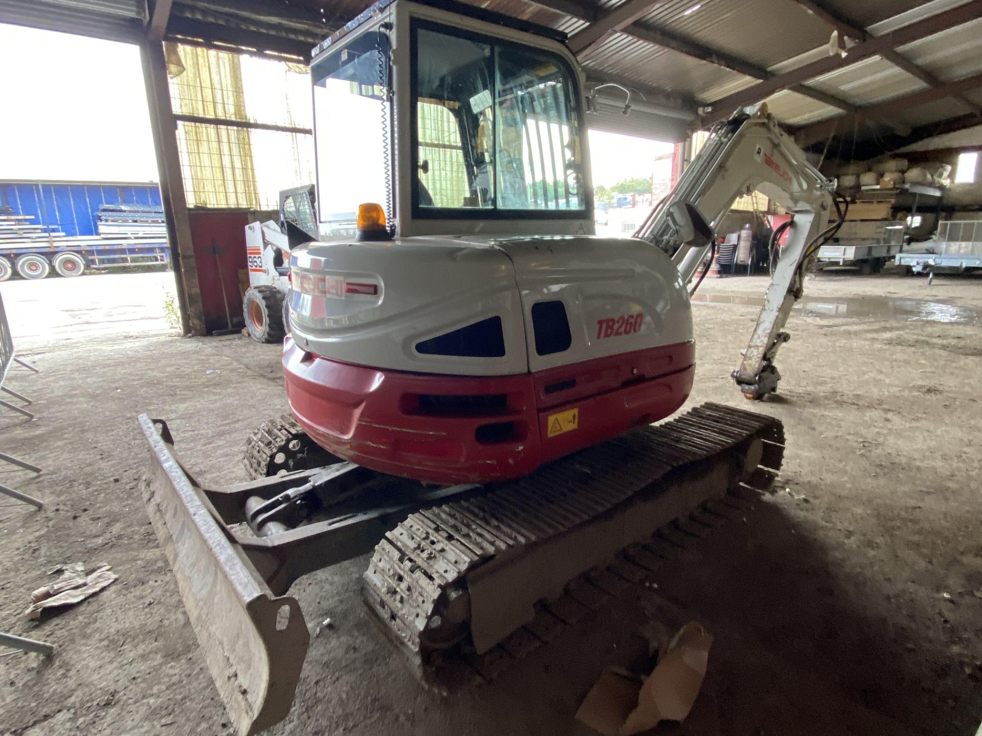 Takeuchi TB260 COMPACT TRACKED EXCAVATOR, serial no. 126001.690, year of manufacture 2016, indicated - Image 4 of 8