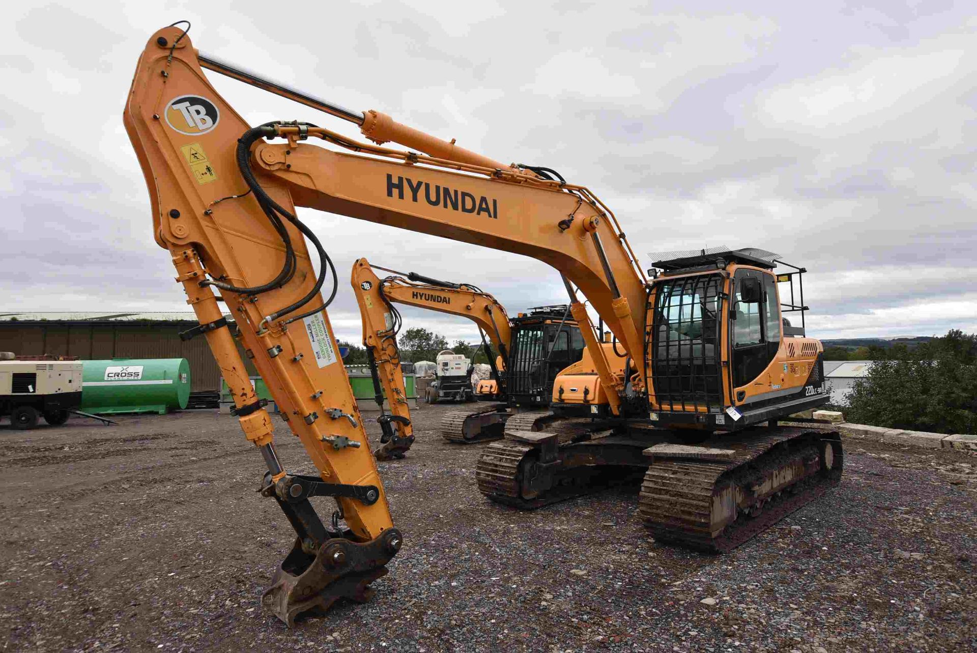 Hyundai R220LC-9A 22T TRACKED EXCAVATOR, serial no. 757, year of manufacture 2016, indicated hours