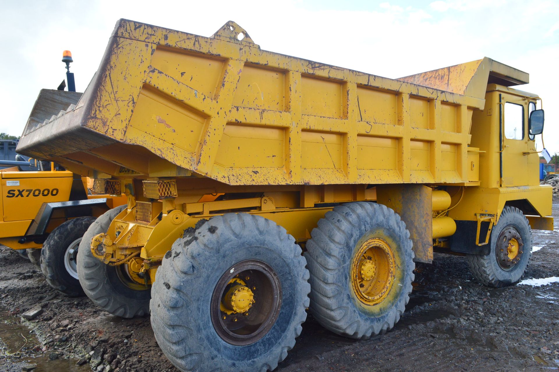 NEI Haulamatic 615 6x3 DUMP TRUCK, registration no. Q538 GRN, serial no. 1R2943, indicated hours - Image 2 of 7