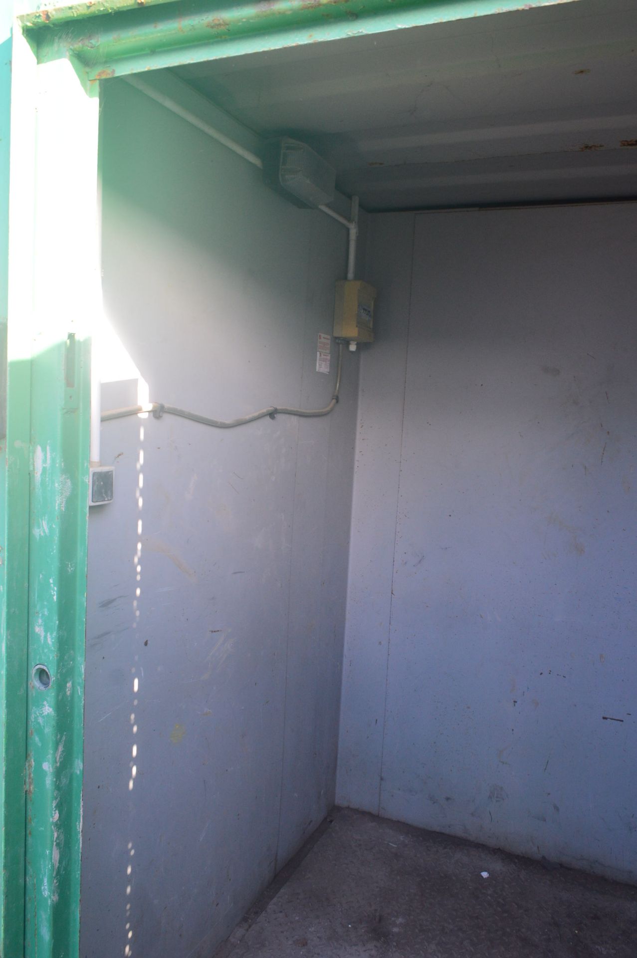 Welfare/ Toilet Cabin, approx. 2.5m x 2.7m x 2.25m high (lot located at Moorfield Drive, Altham, - Image 5 of 10