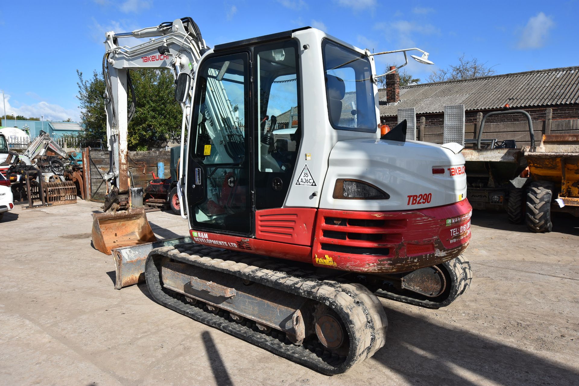 Takeuchi TB290 9T TRACKED EXCAVATOR, serial no. 190200125, year of manufacture 2014, approx. 4240 - Image 3 of 7