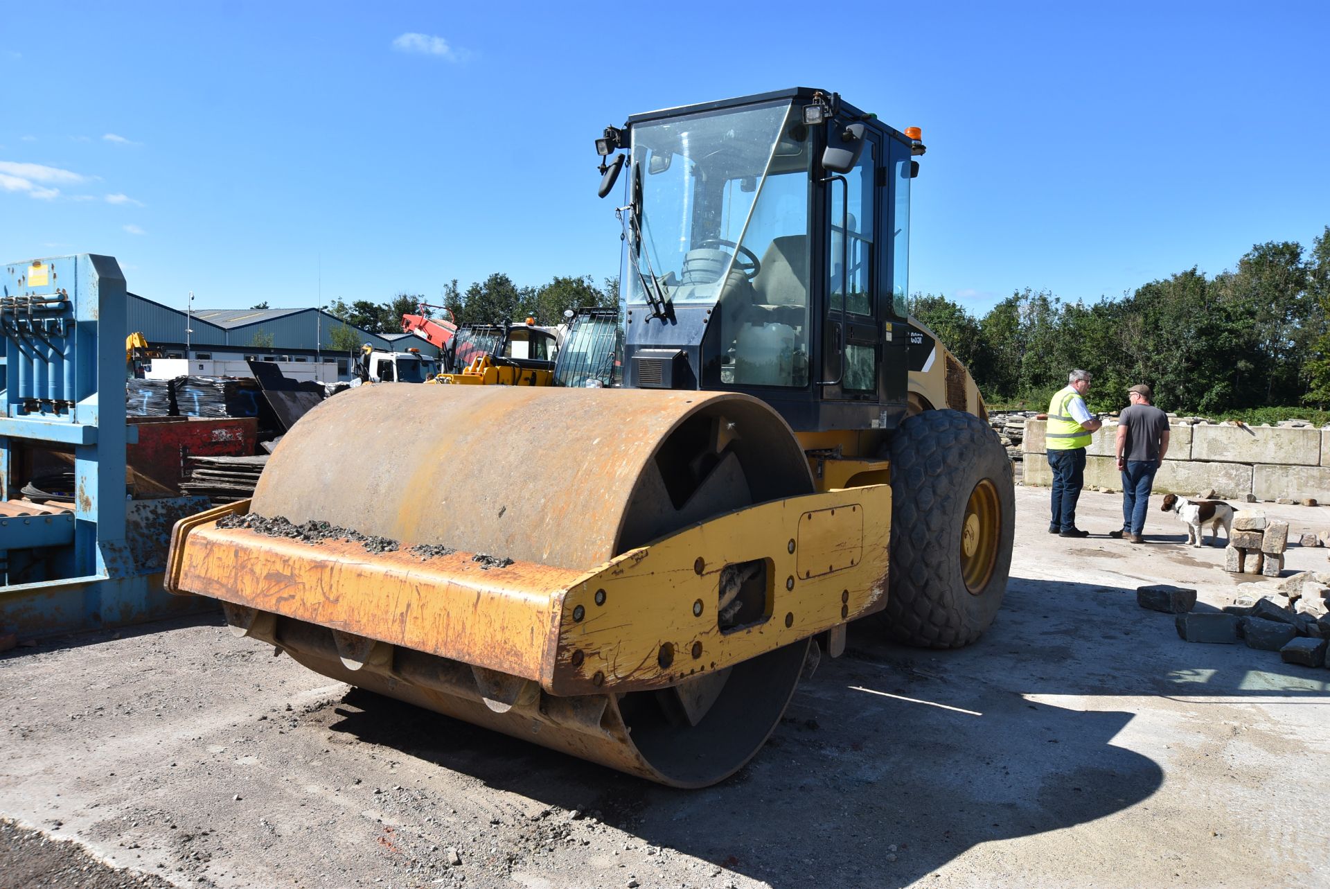 Caterpillar C556 VIBRATING ROLLER, serial no. 971, ident no. CAT0C556VFL500971, year of - Image 2 of 9