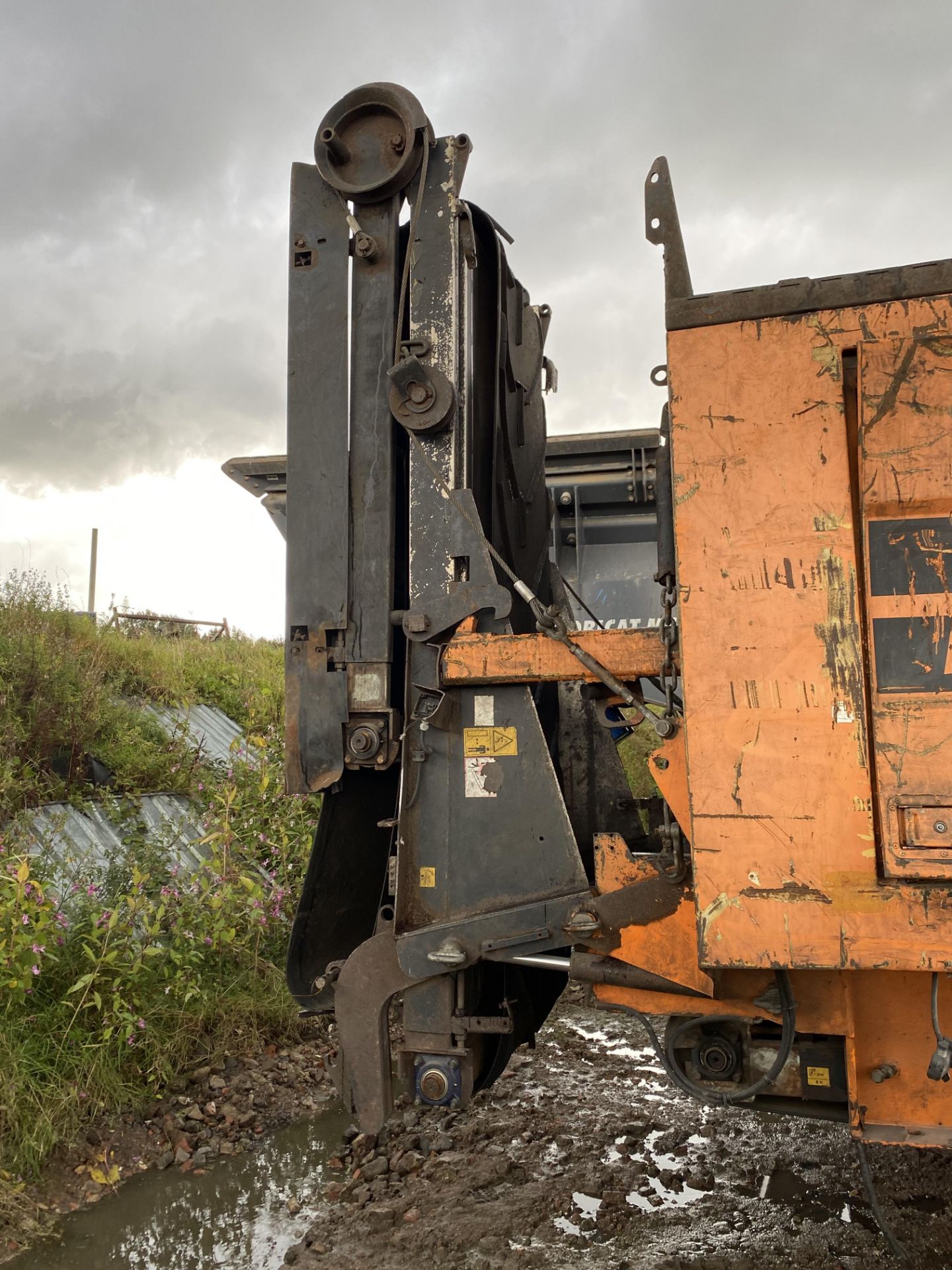 Doppstadt DW 250 B TANDEM AXLE SHREDDER, serial no. 082, year of manufacture 2005, indicated hours - Image 5 of 6