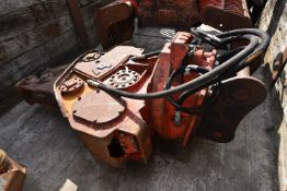 Verachtert VT30 PULVERISER, with concrete processing jaw, fitted 80mm pins (lot located at 55
