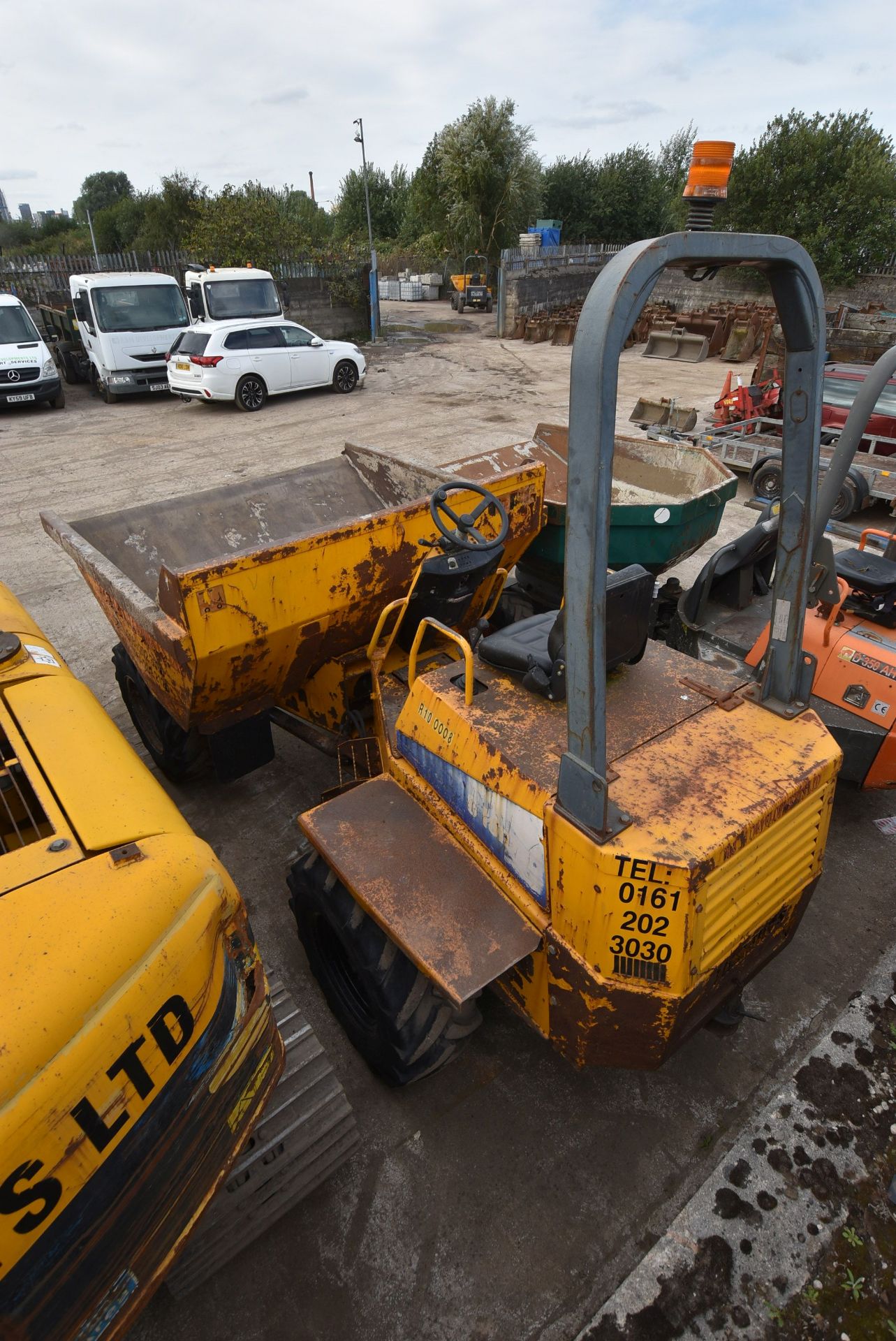 Thwaites 6T ARTICULATED DUMPER, VIN SLCM465ZZ507A6756, year of manufacture 2005, approx. indicated - Image 3 of 7