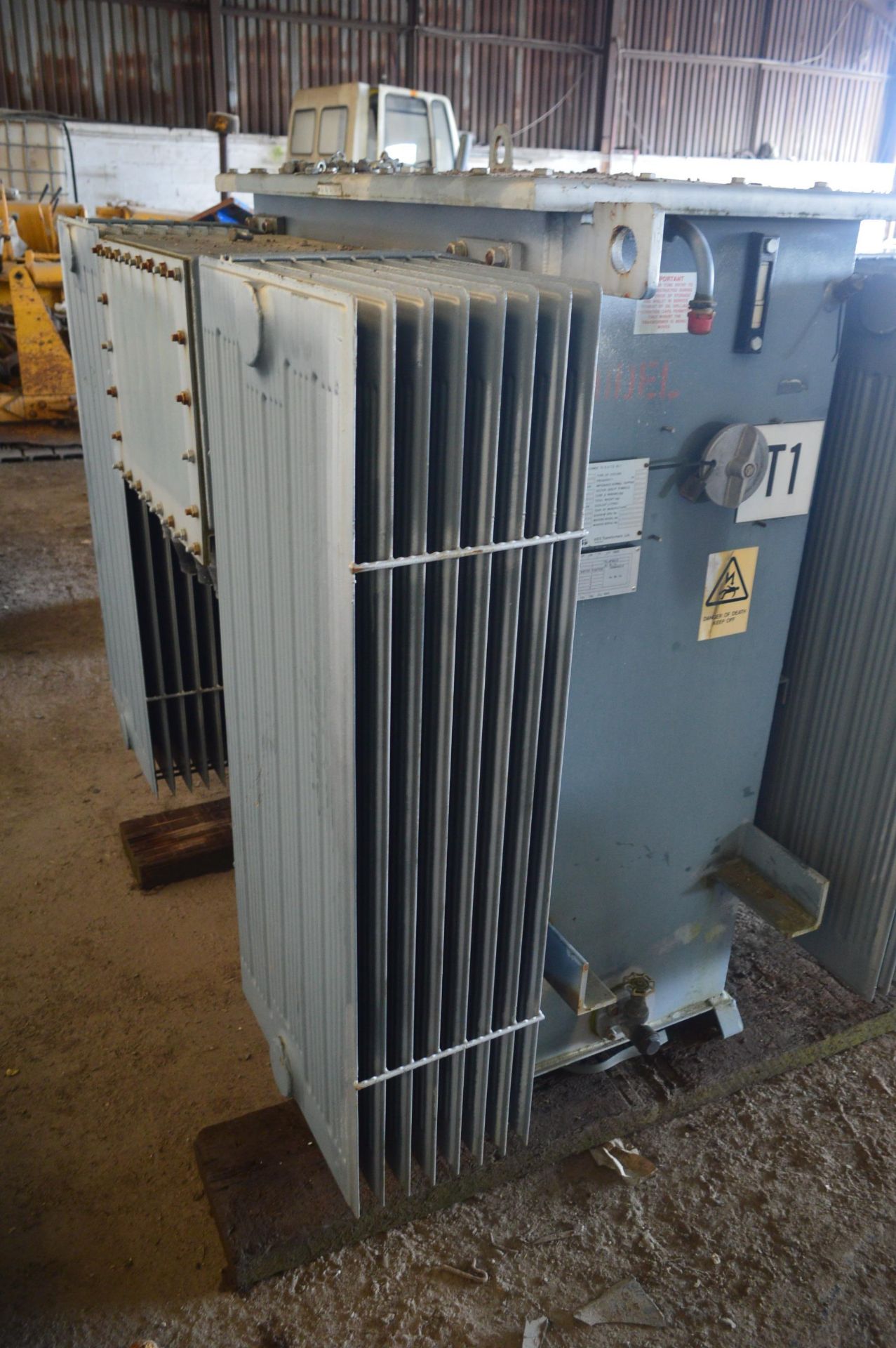 ABB 1L-IE990079 1000kVA Transformer, serial no. GM21911/3, 50hZ, 3,900kg total weight (lot located - Image 2 of 5