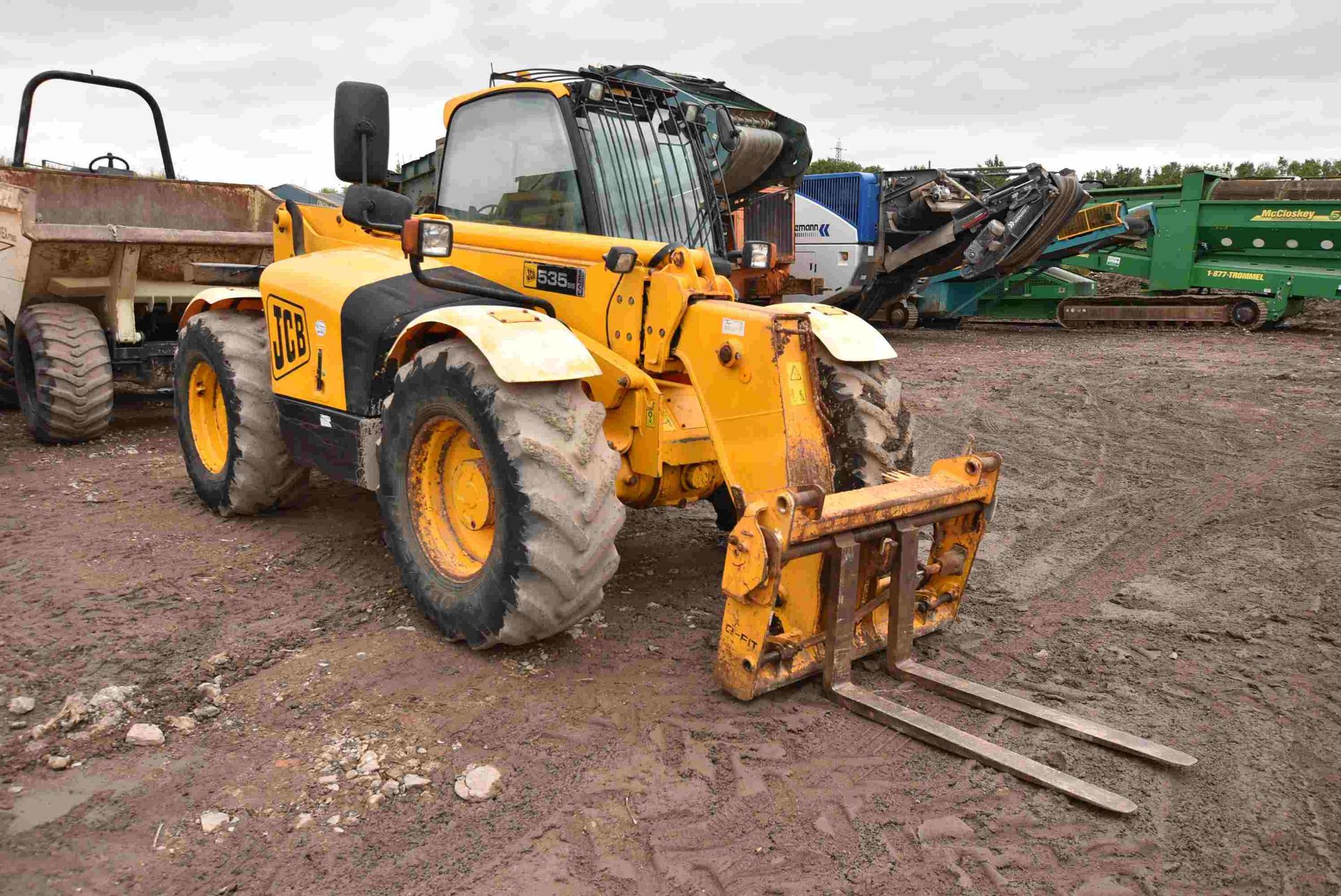 JCB 535-95 FARM SPECIAL TELEHANDLER, registration no. YJ05 TZM, year of manufacture 2005, - Image 2 of 7