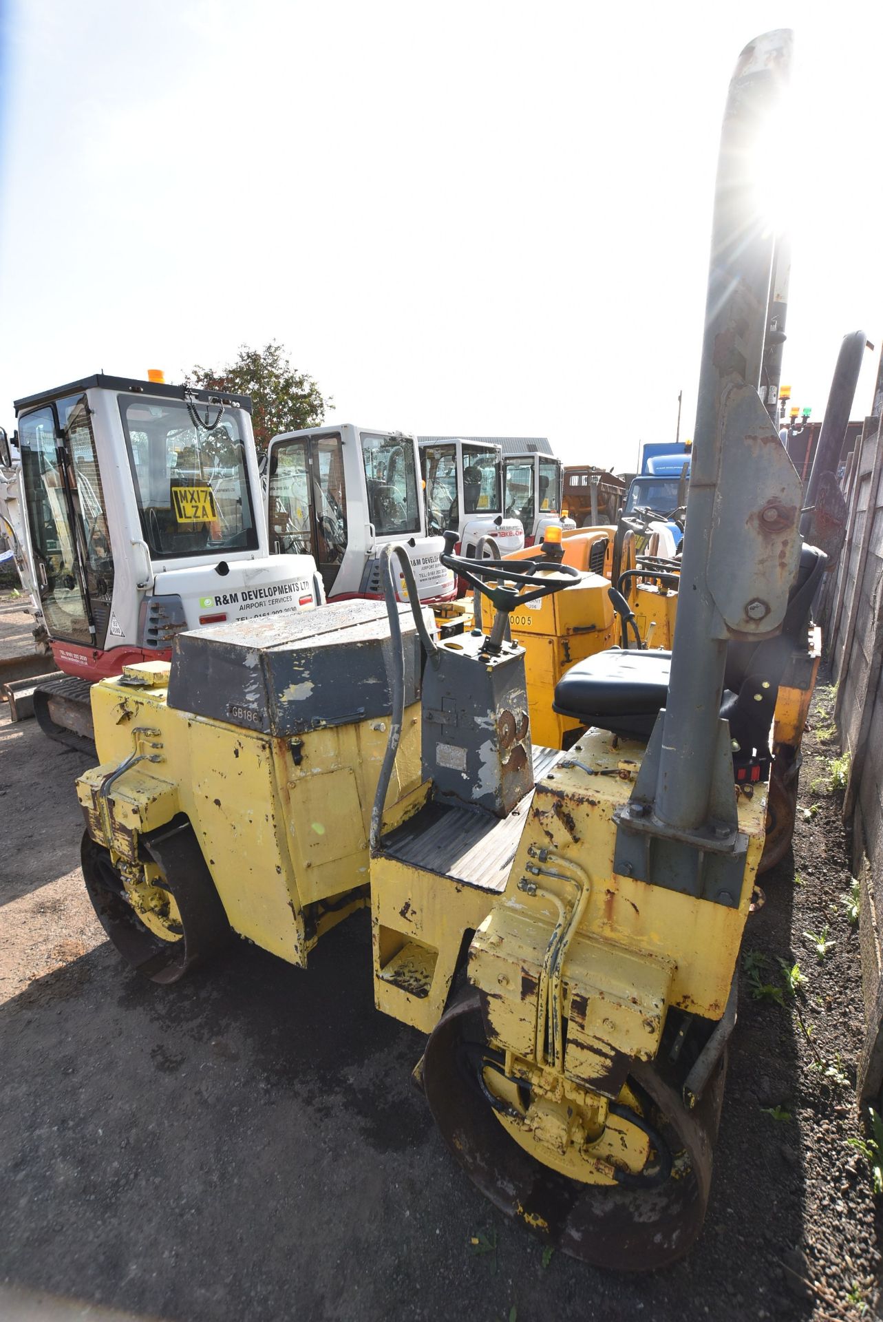 Bomag BW120AD VIBRATORY ROLLER, serial no. 101170030566, 2470kg operating weight (lot located at - Image 4 of 5