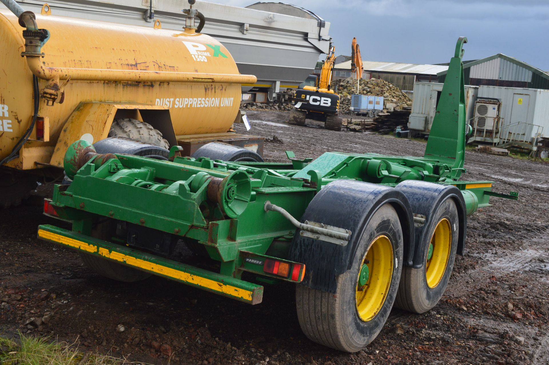 TANDEM AXLE HOOK LOADING TRAILER (lot located at Moorfield Drive, Altham, Accrington, Lancashire, - Image 3 of 6