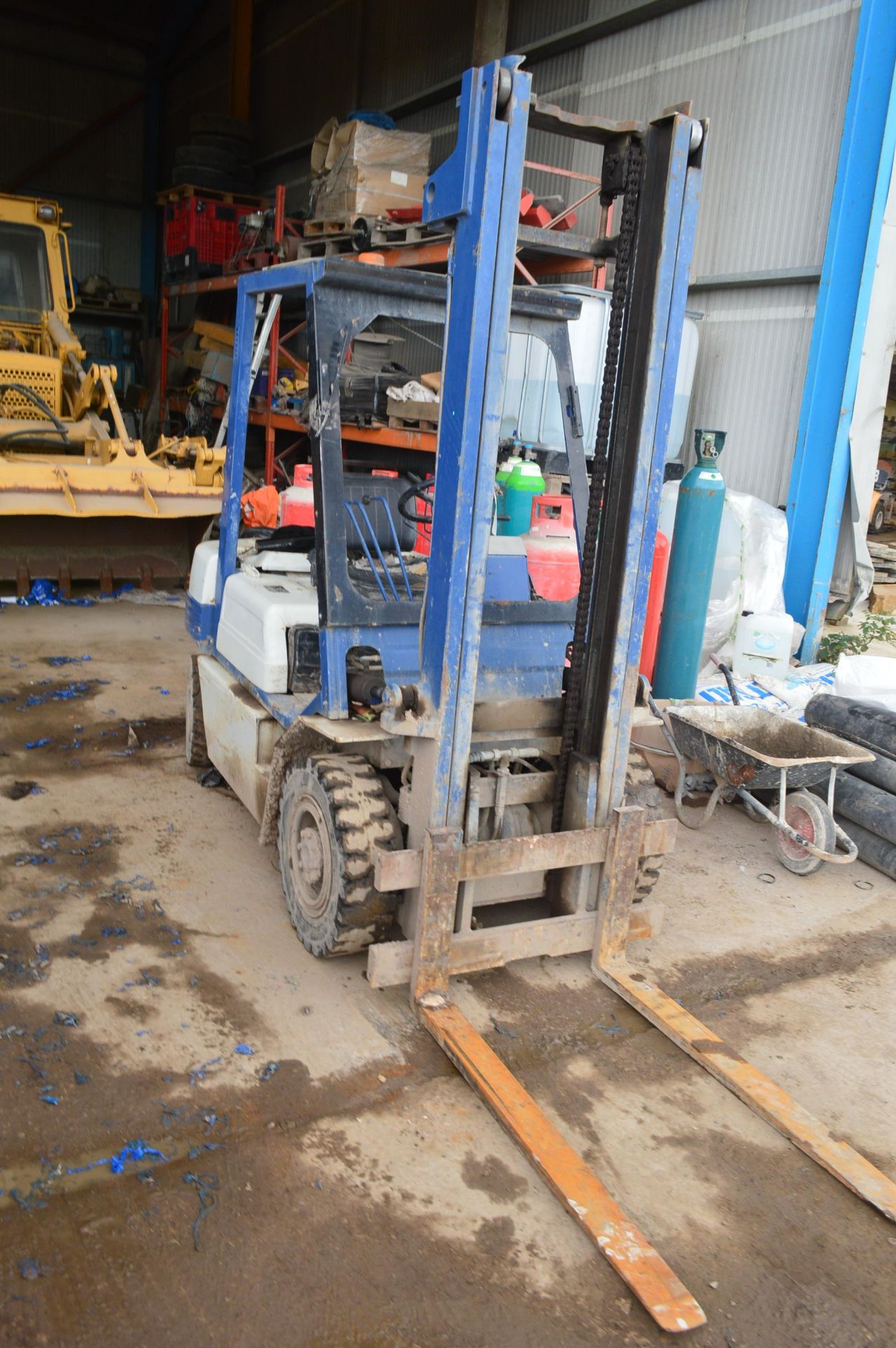 Komatsu FD207-IIE 2000kg cap Diesel Fork Lift Truck, serial no. 31334, indicated hours 3059 (at time