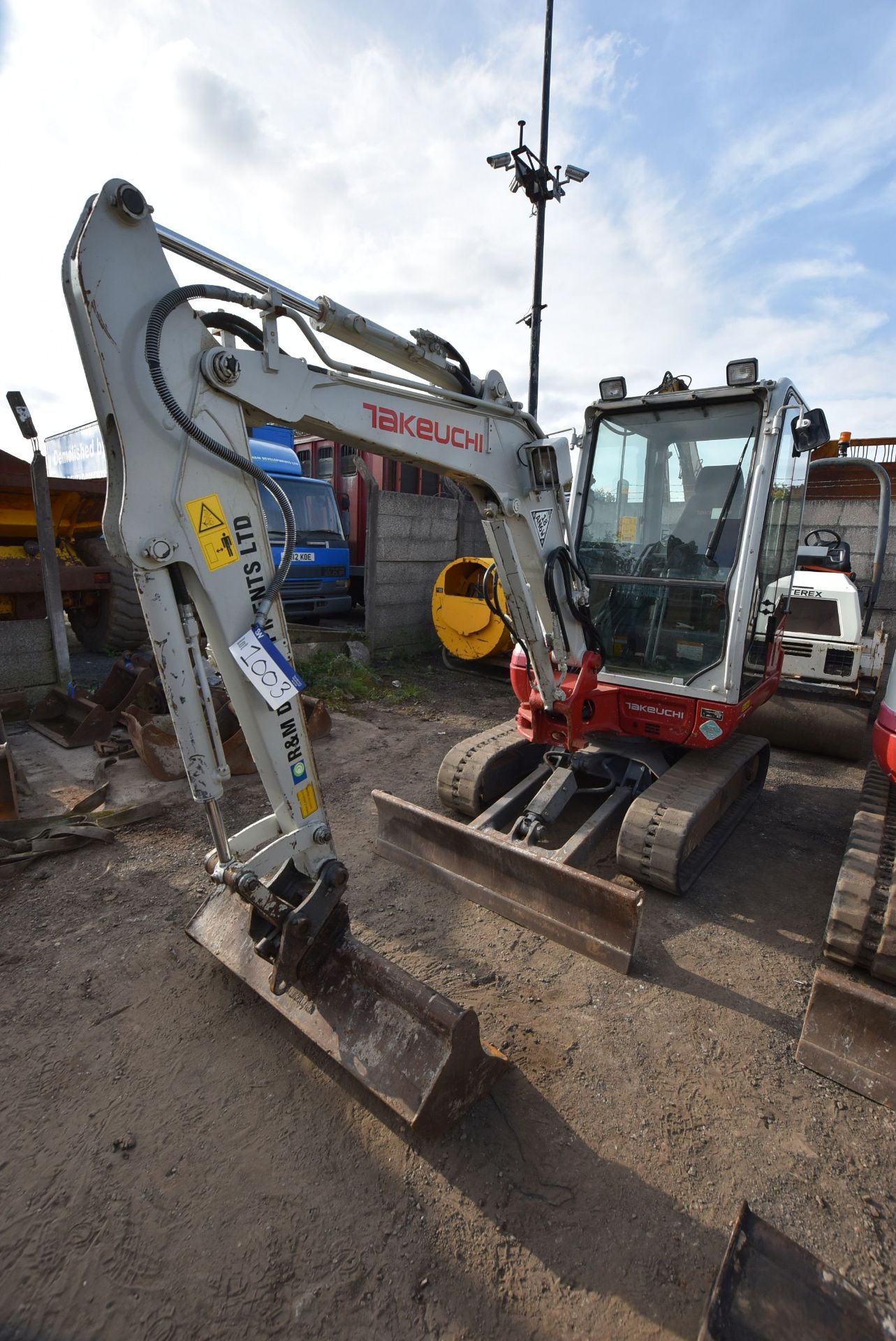 Takeuchi TB230 3T TRACKED EXCAVATOR, serial no. 130001335, year of manufacture 2016, 18.5kW engine