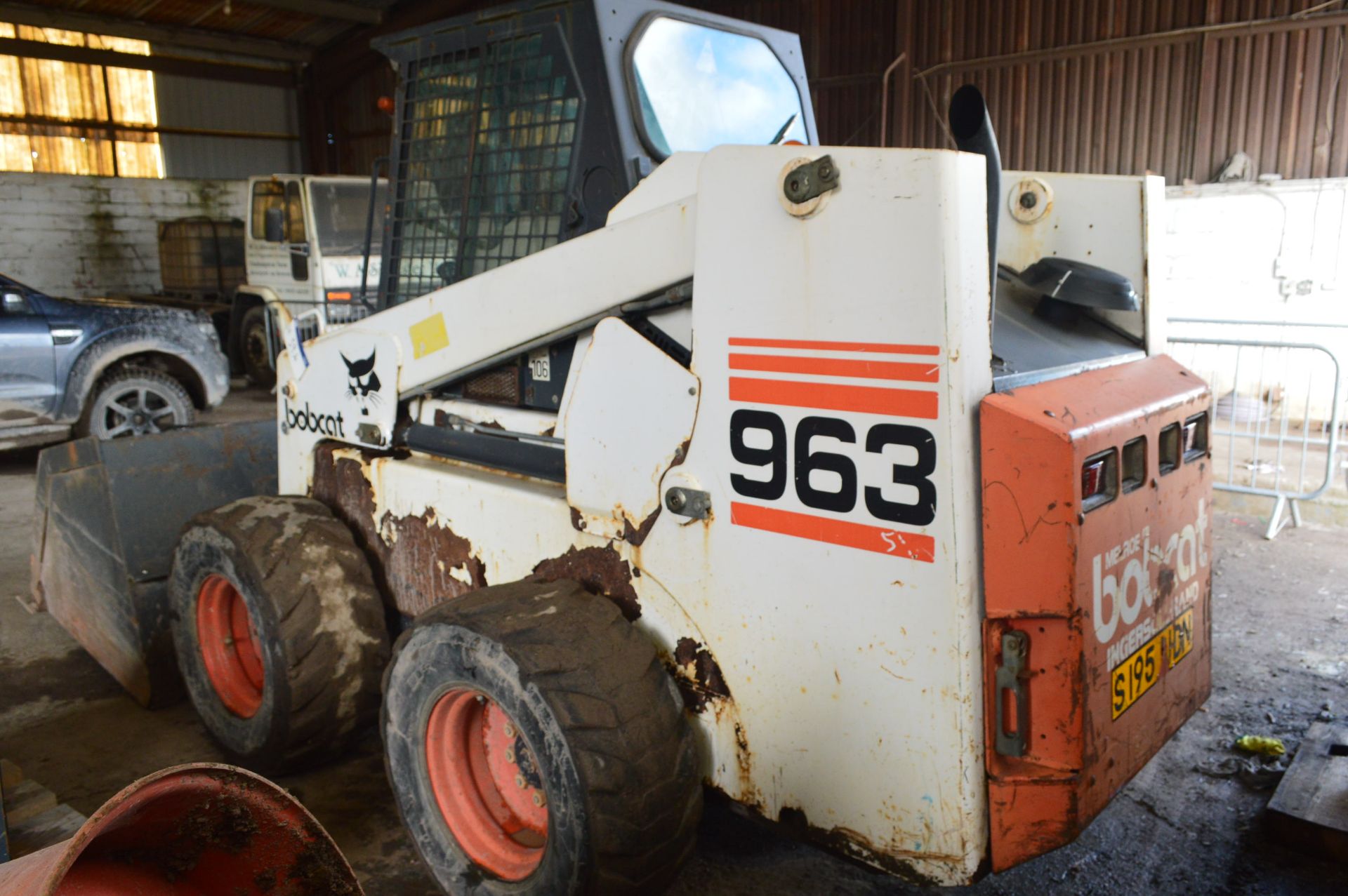 Bobcat 963 SKID STEER LOADER, pin 516511055, year of manufacture 1998, indicated hours 1042 (at time - Image 4 of 10