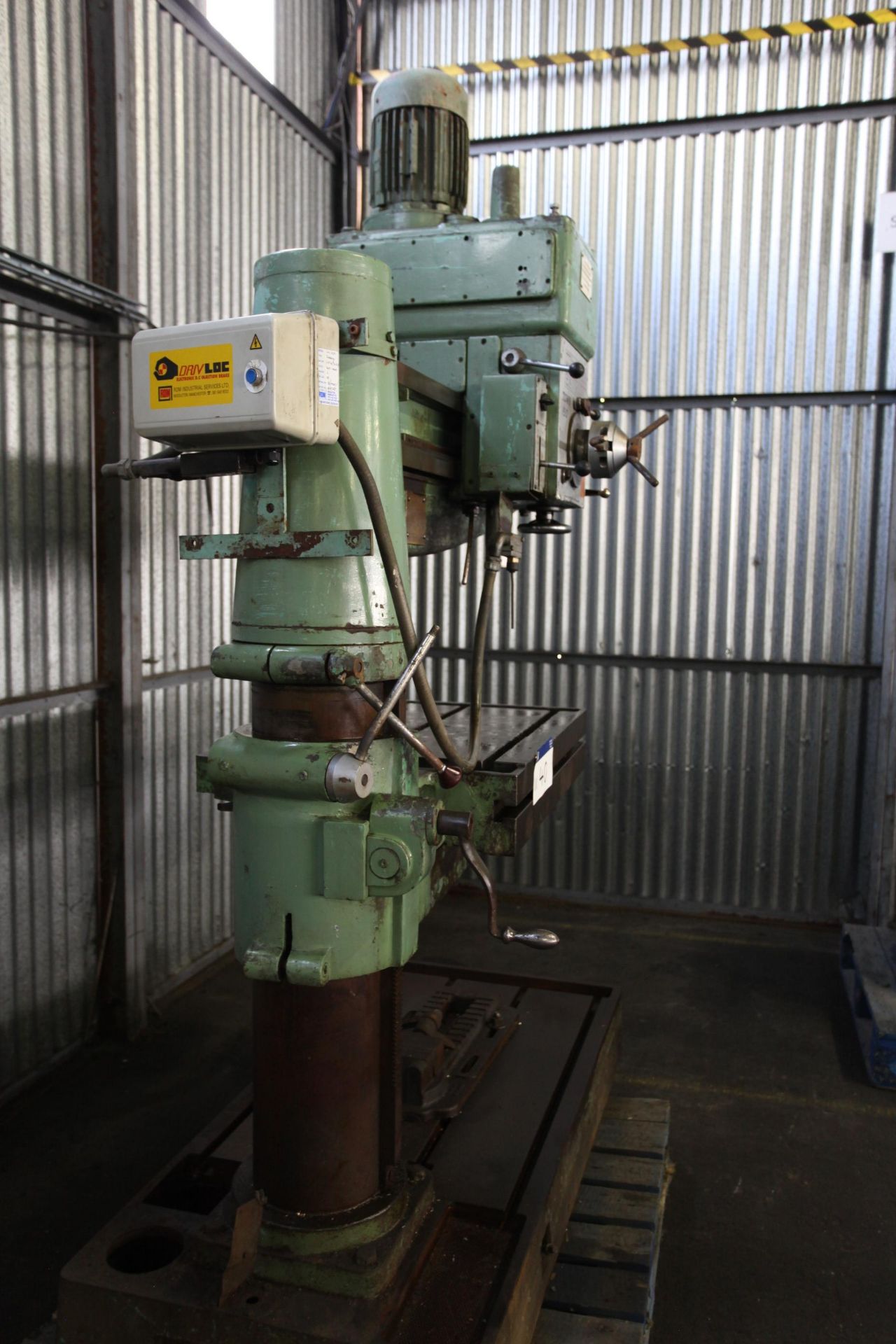 Town Woodhouse SM550 Radial Arm Drill, with rise & fall tilting table, serial no. 22/1740, free - Image 3 of 5