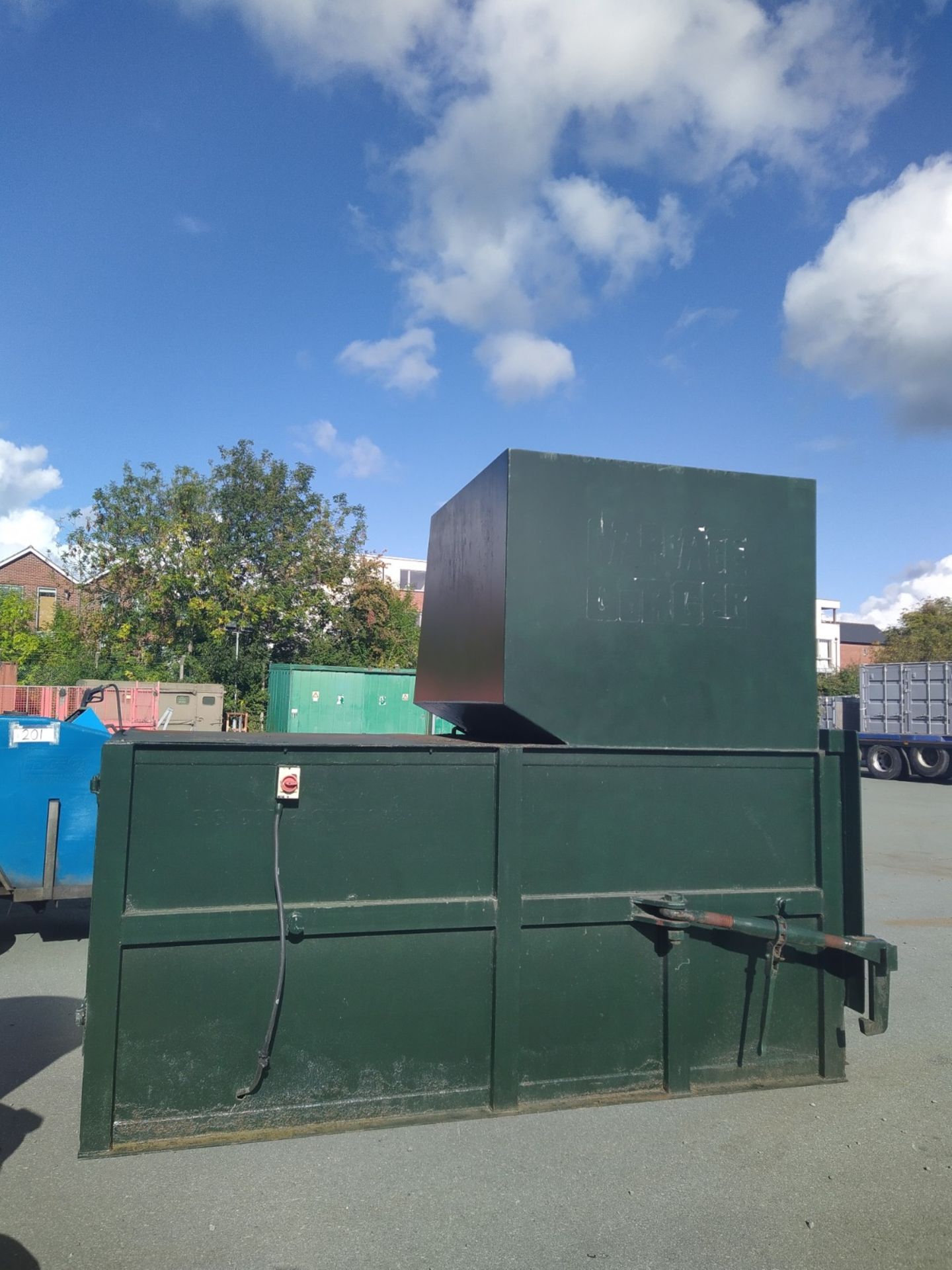 Skip Waste Compactor, free loading onto purchasers transport - yes, item located in Unicorn Road - Image 5 of 6