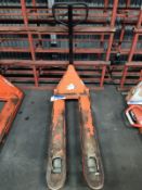Pallet forks 2500kg, free loading onto purchasers transport - yes, item located in Unicorn Road