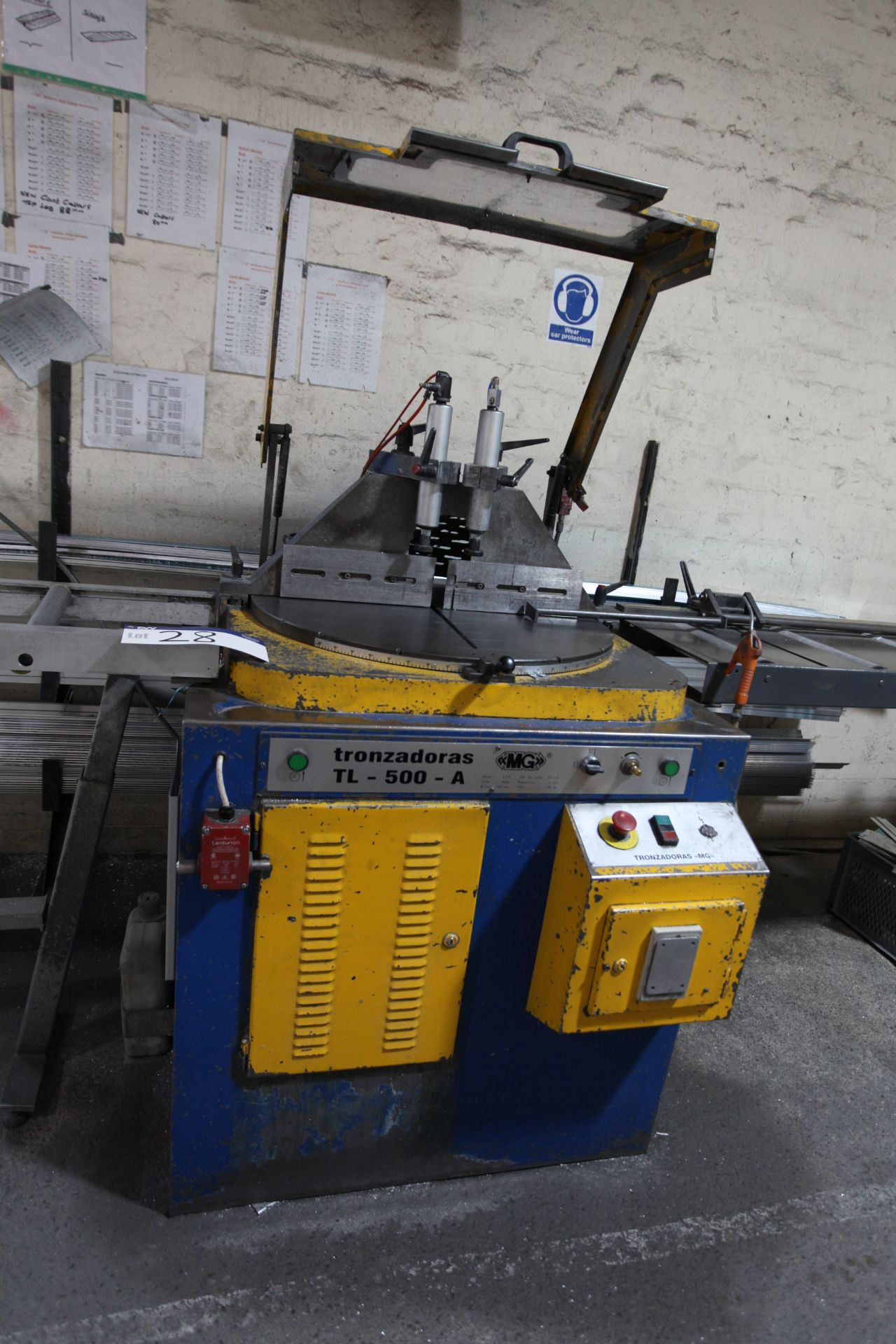 Tronzadoras TL-500-A ALUMINIUM SAW, with roller table, dimensions approx: Saw: 120cm wide, 145cm - Image 3 of 5